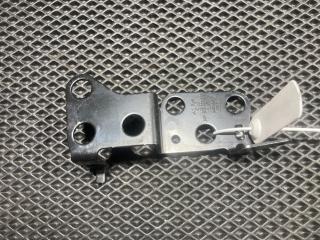 кронштейн (крепление) Audi A5 F5 2017, 2.0 л., бензин, АКПП, лифтбэк, 8W0121305AH