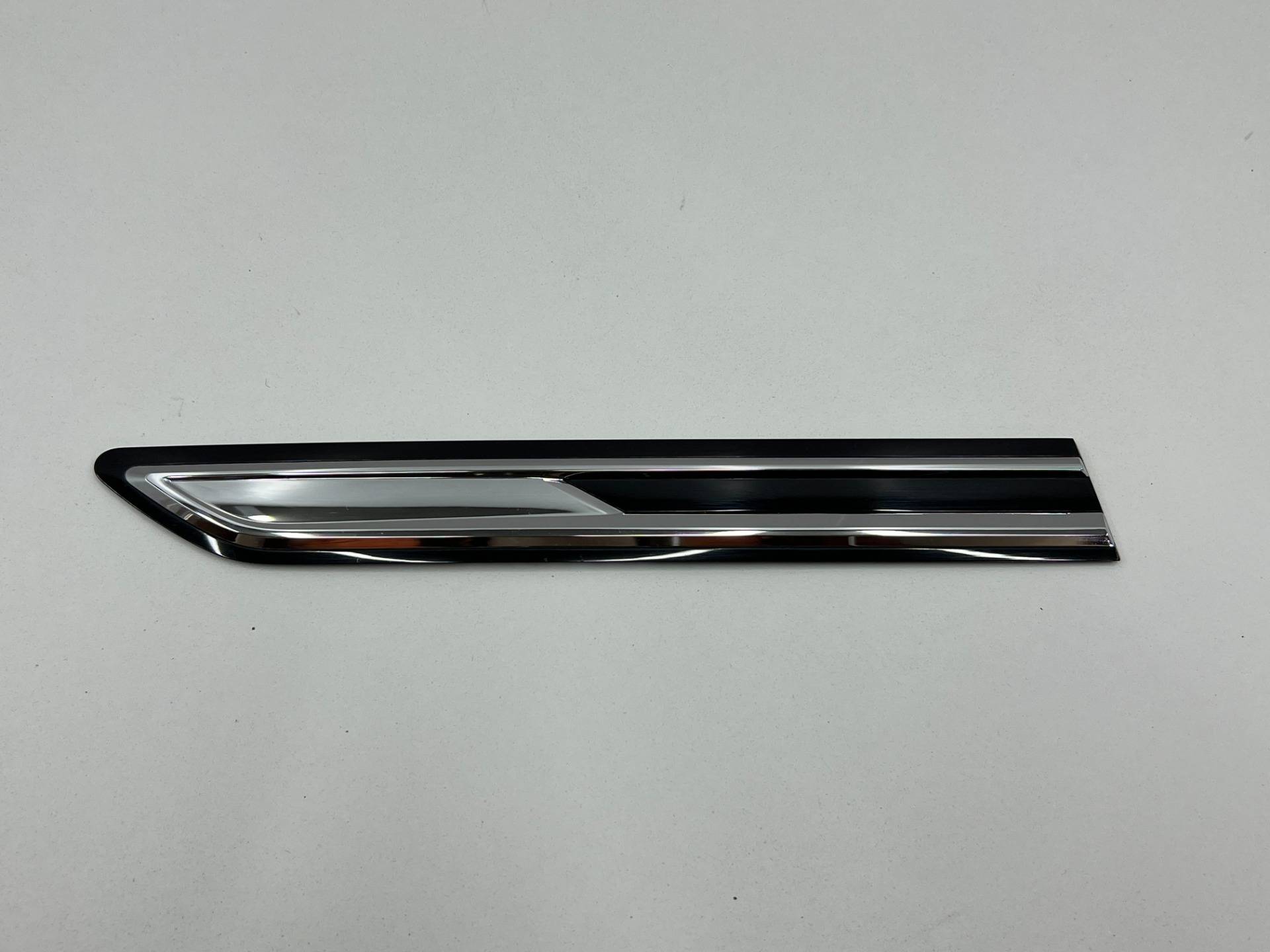 Молдинг двери передней правой Volkswagen Arteon 2019 OEM 3G8853688B