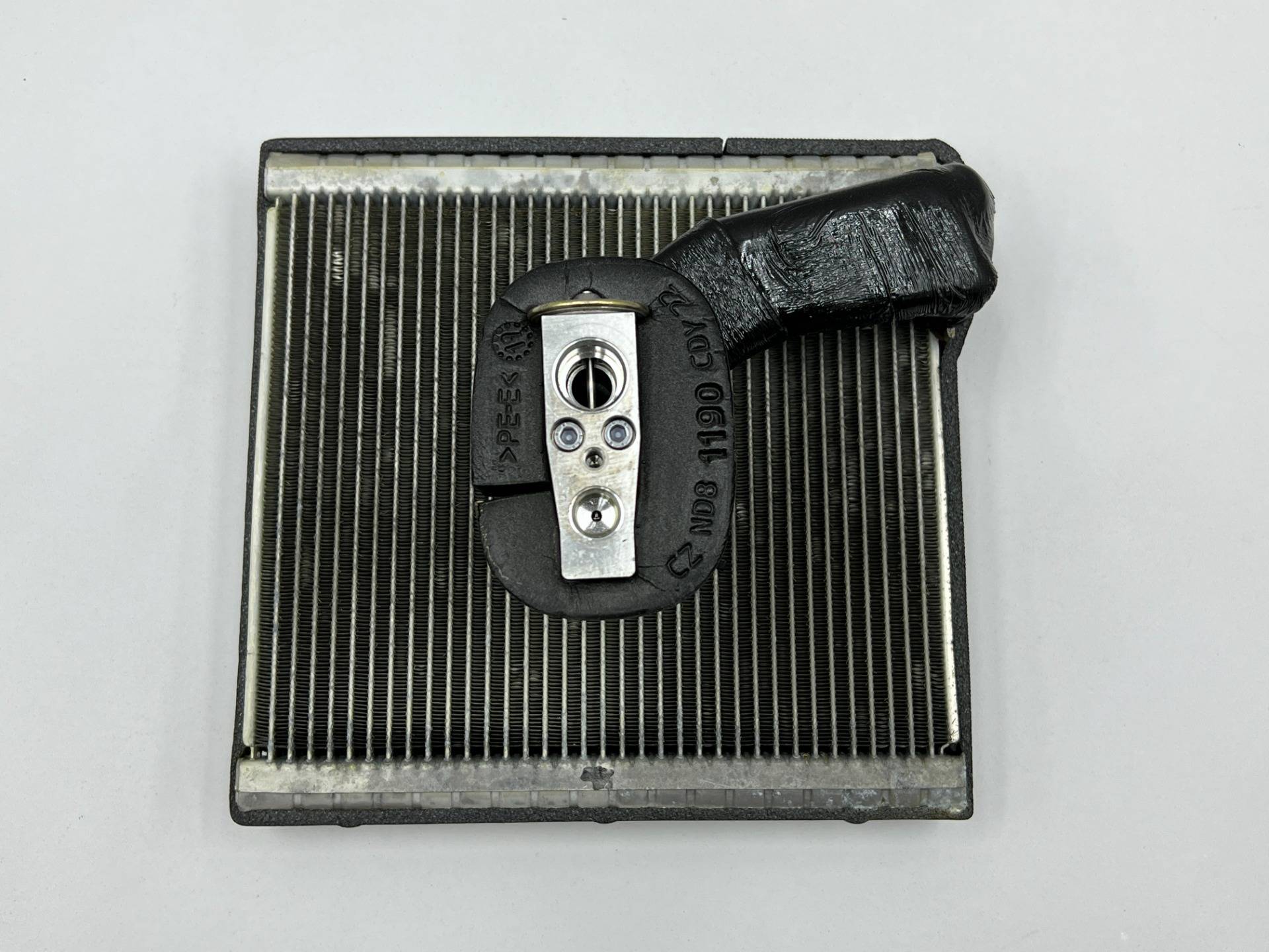 Испаритель кондиционера Skoda Octavia 3 (A7) 2019 OEM 5Q1816105E