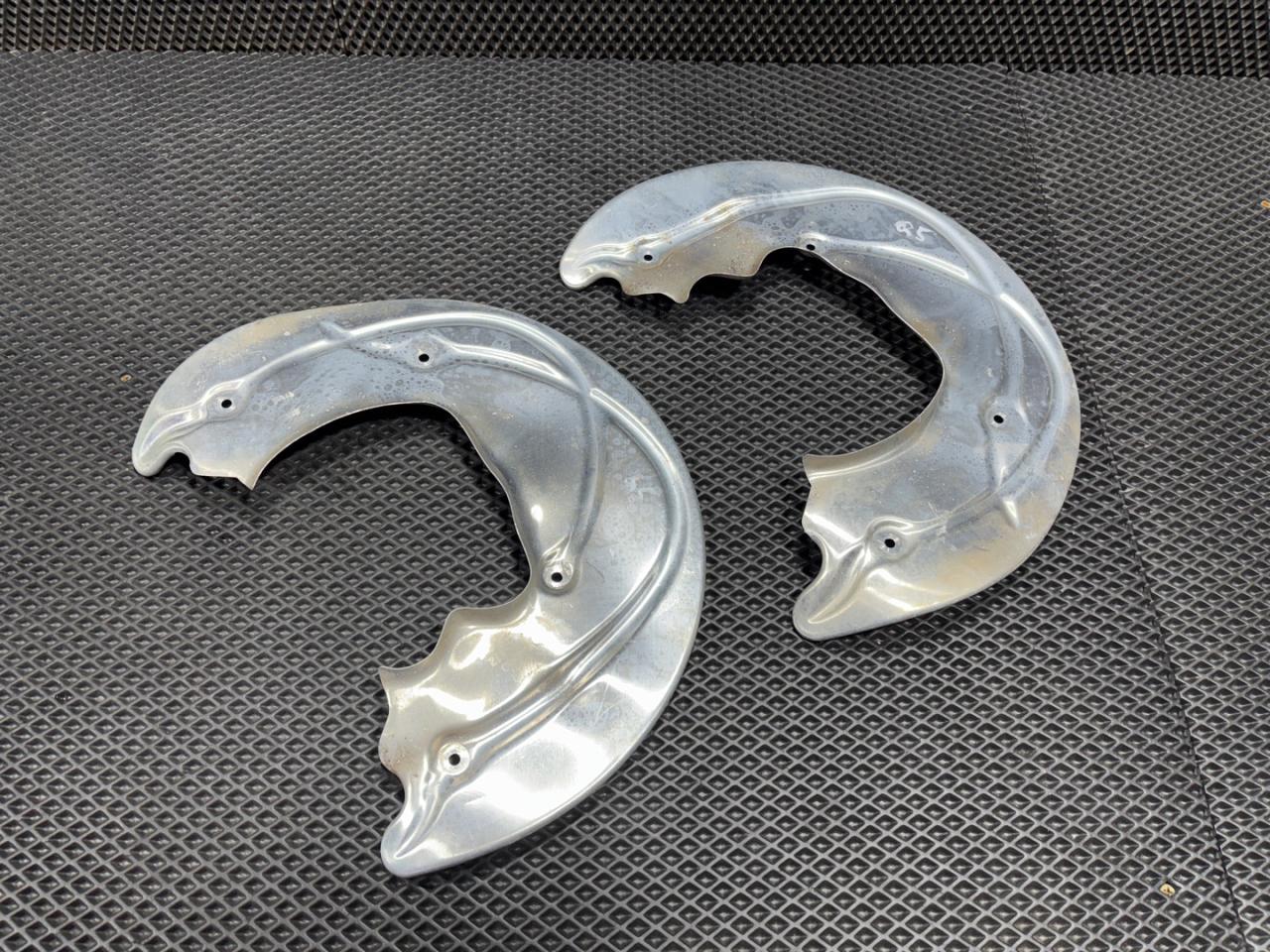 защитный кожух тормозного механизма Audi A5 F5 2017, 2.0 л., бензин, АКПП, лифтбэк, 8W0615311E, 8W0615312E - фото №1