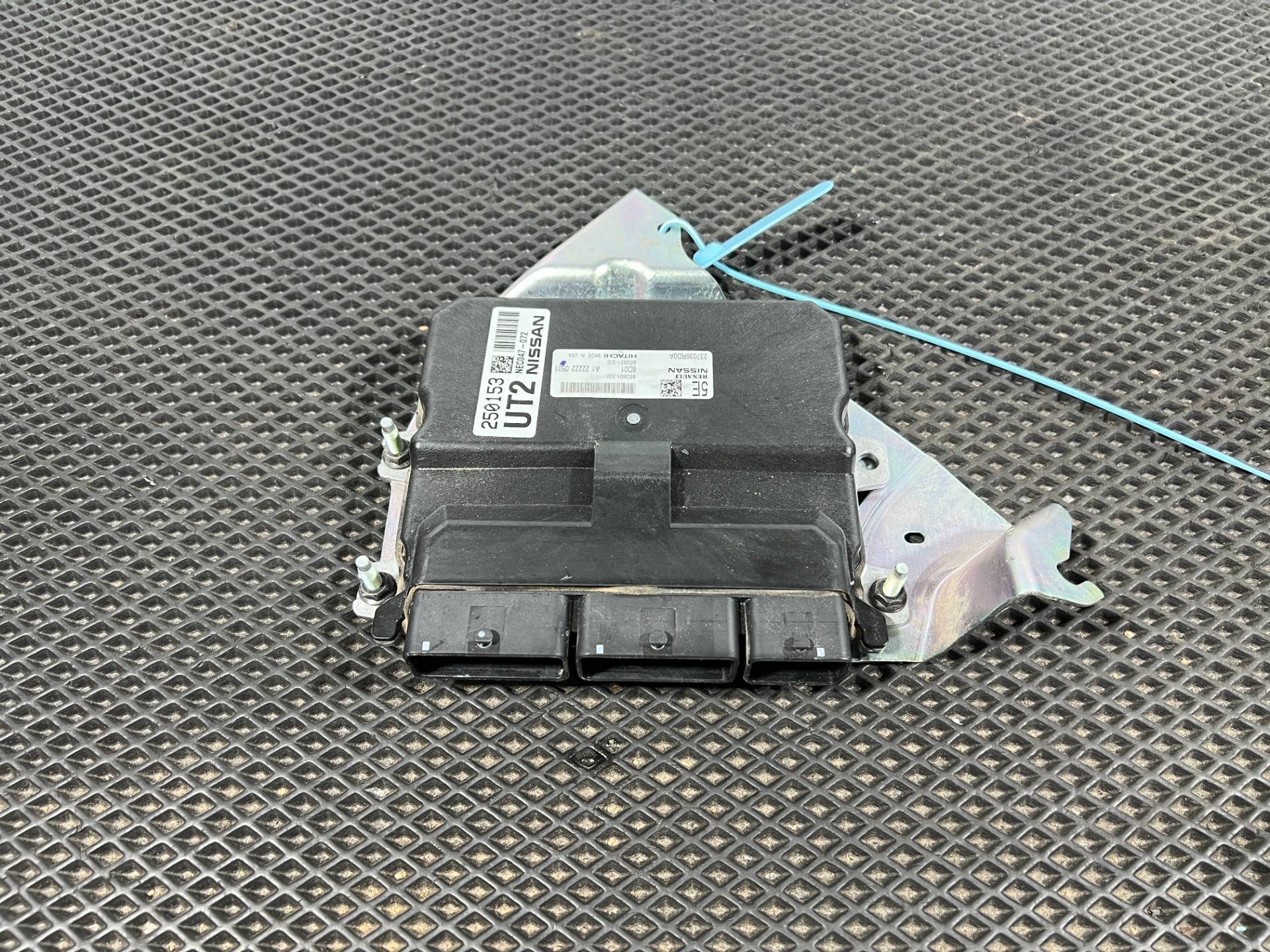 Блок управления двигателем Nissan Rogue T33 2022 OEM 237036RD0A