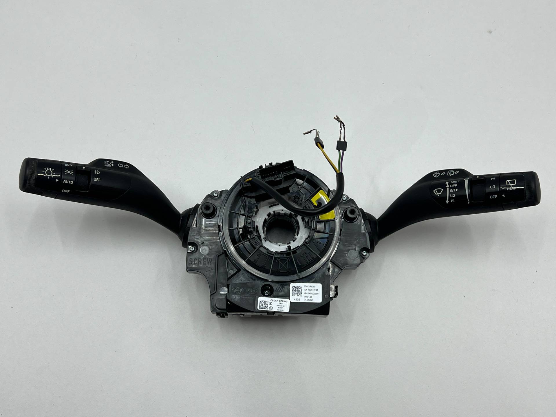 Переключатель подрулевой (стрекоза) Kia Carnival 4 2022 OEM 934C2-R0250
