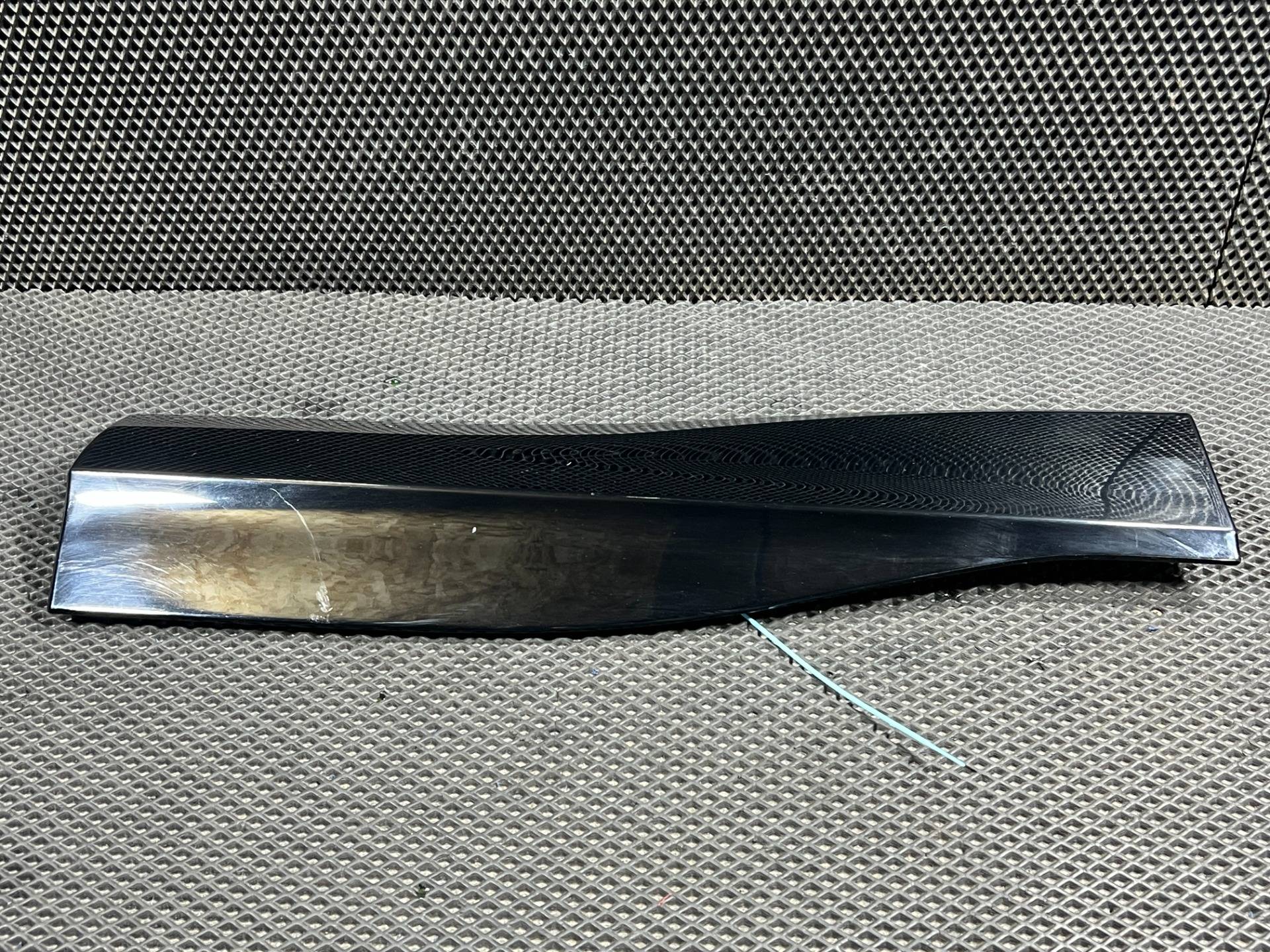 Молдинг двери задней правой Ford Mustang Mach-E 2023 OEM LJ8BR25334BW