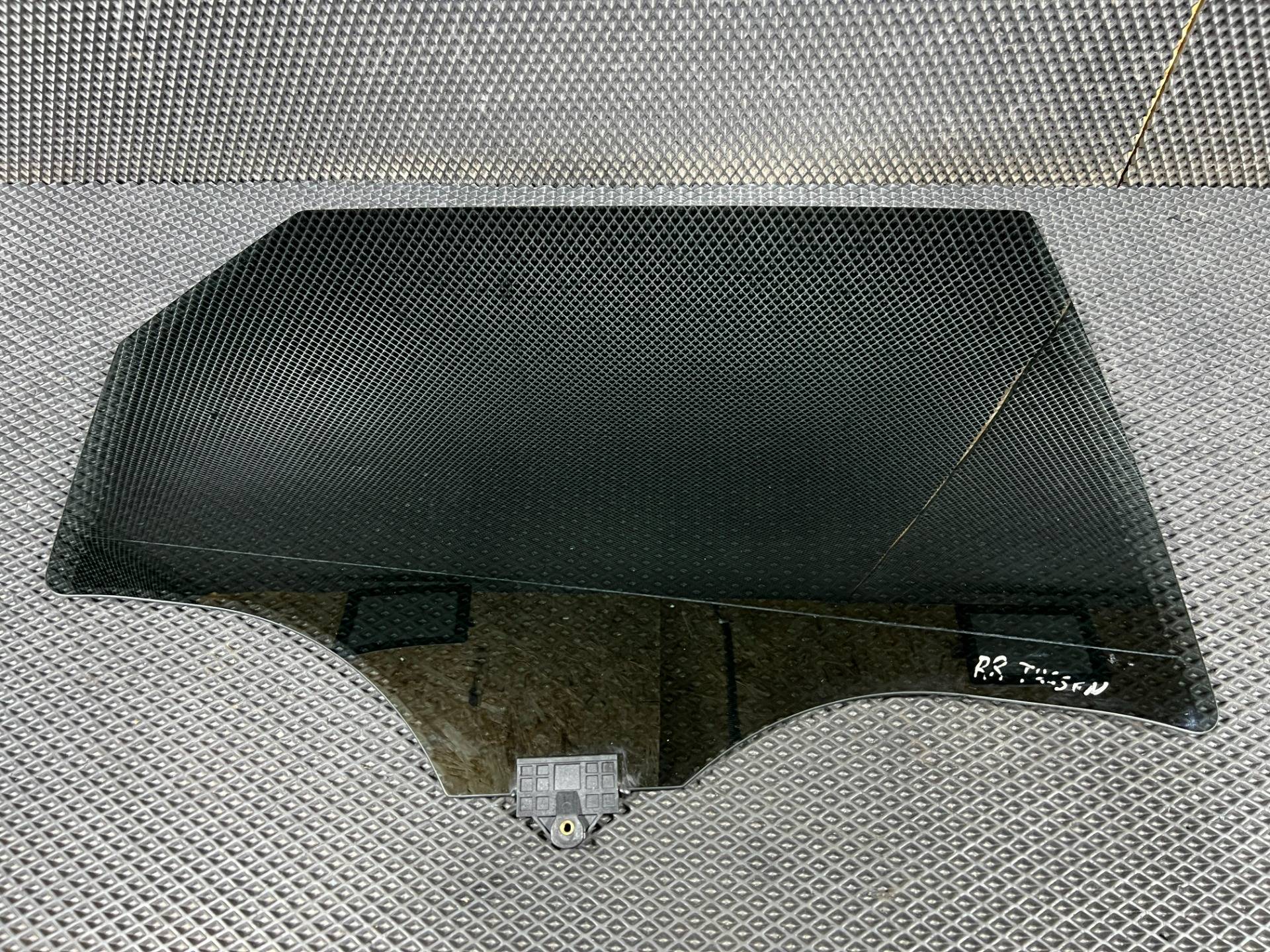 Стекло двери задней правой Hyundai Tucson 4 поколение (NX4) 2024 OEM 83420-CW010