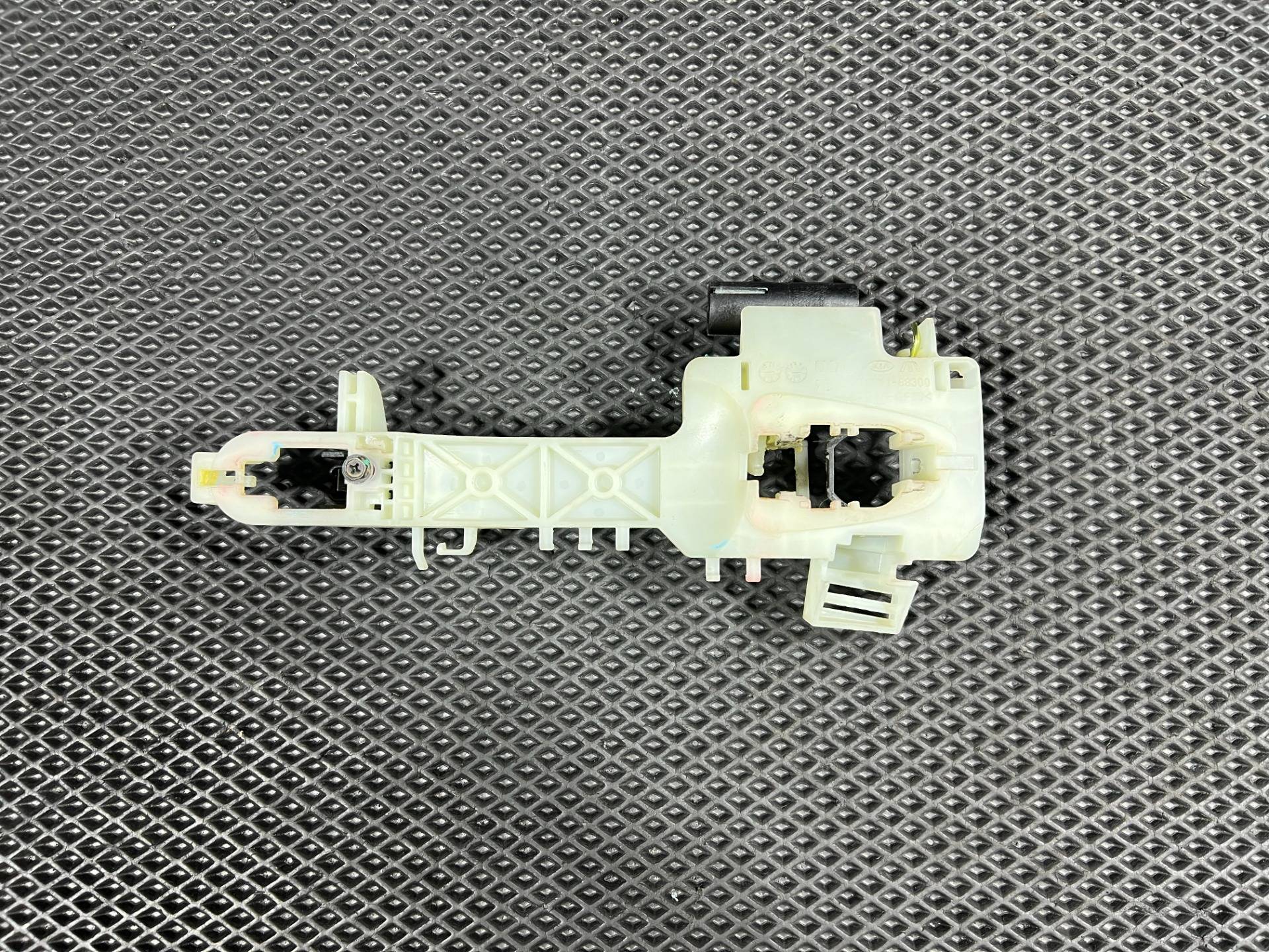 скелет ручки наружной передней левой Kia Sorento 4 2023 OEM 21311-68300, 82651P2700