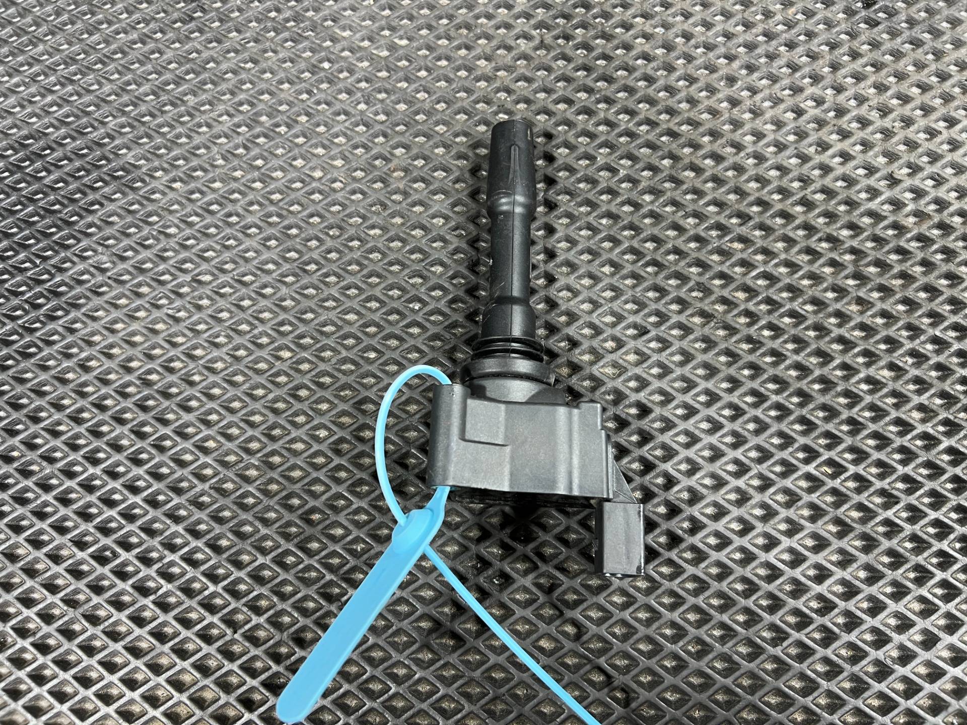 Катушка зажигания Volkswagen Jetta 7 2023 OEM 05E905110B