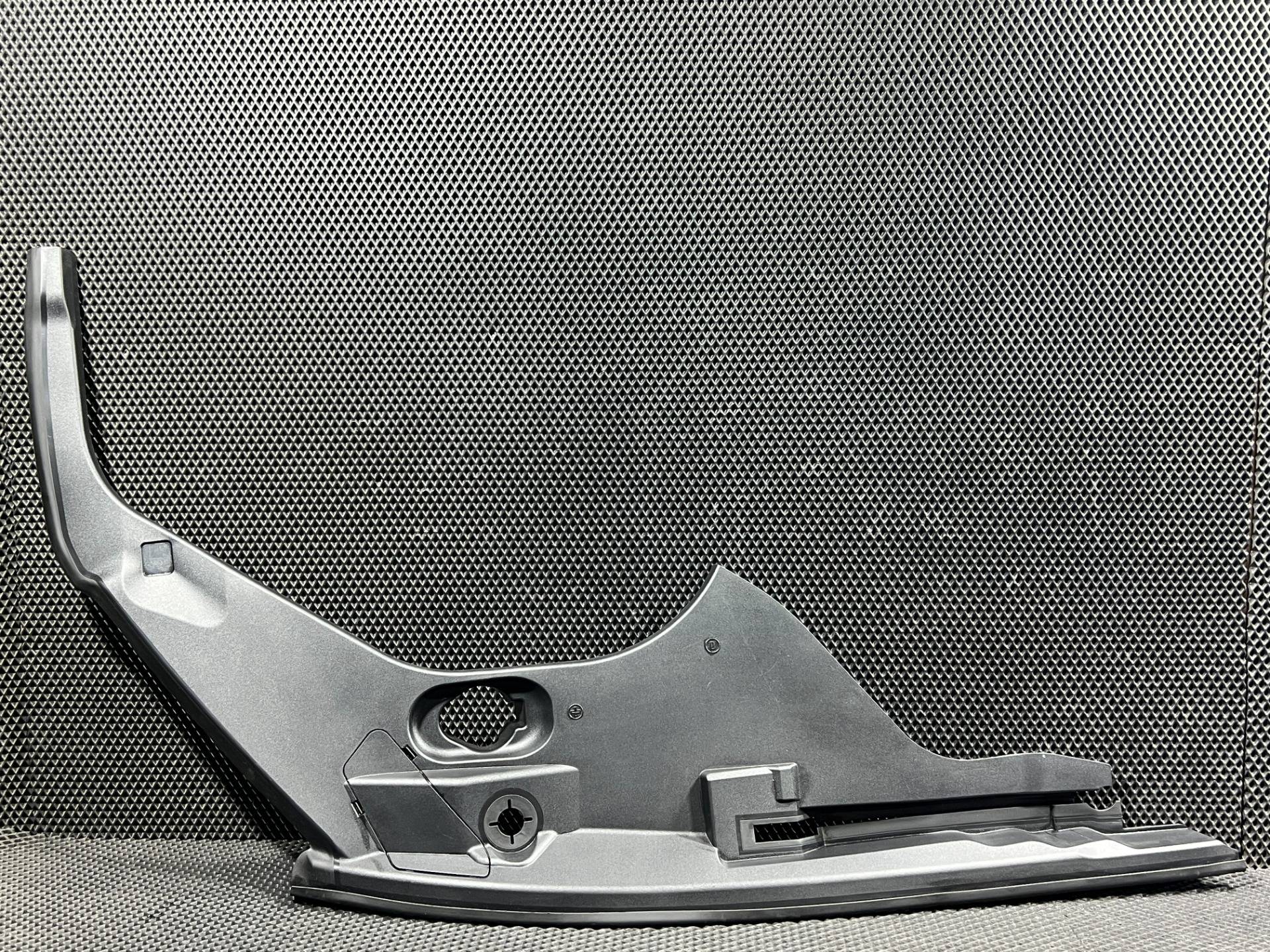 пластик моторного отсека Ford Mustang Mach-E 2023 OEM LJ8BR16D671BB, LJ8BR16D671AG
