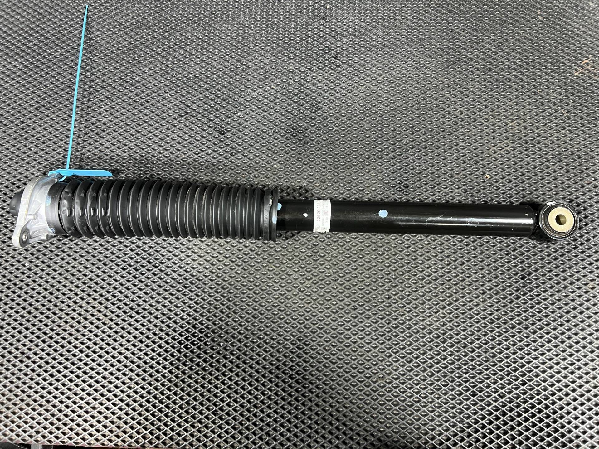 амортизатор задний Honda Accord 11 поколение 2025 OEM 5262030A
