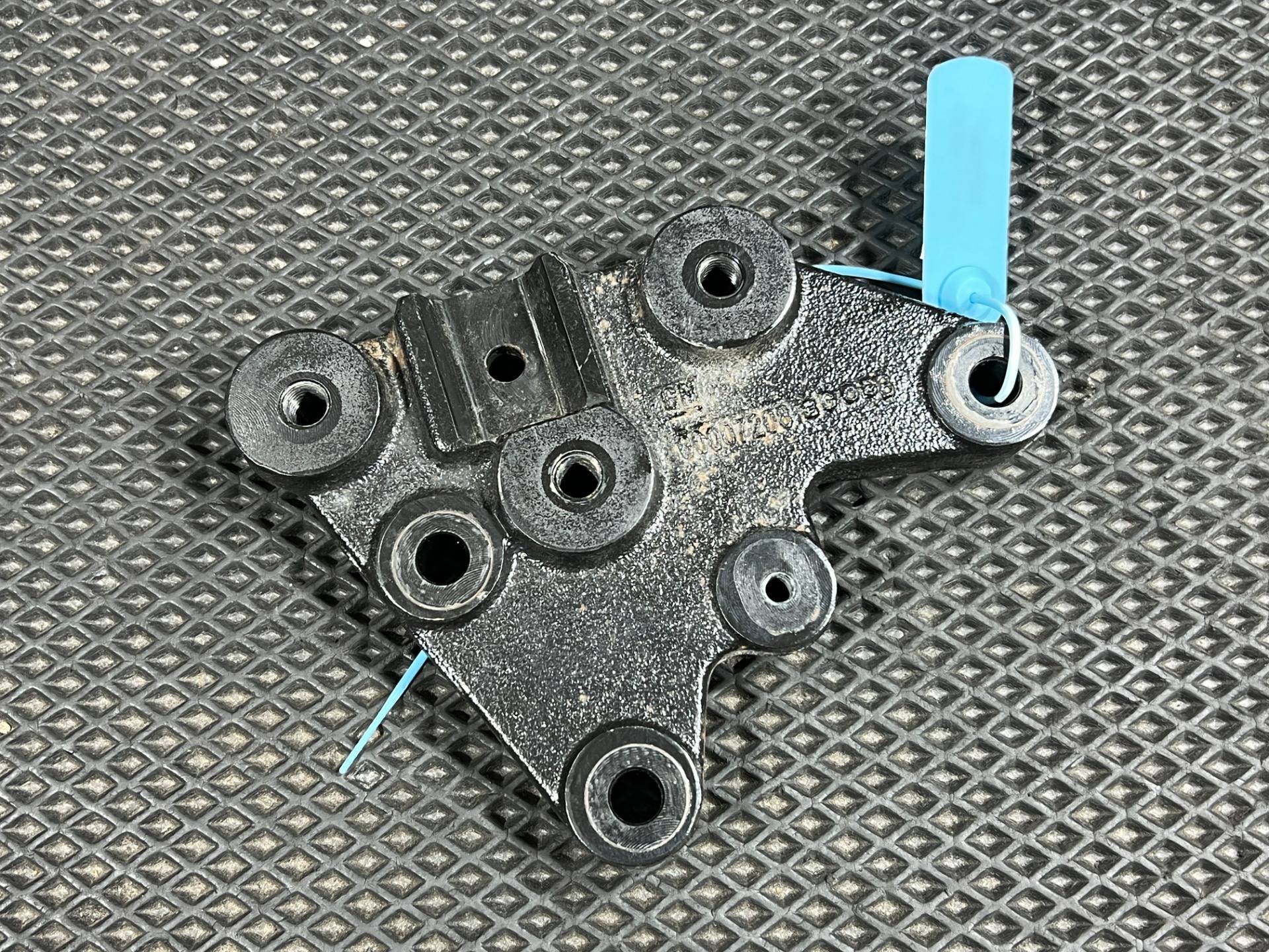 Кронштейн Кпп Buick Envista 2024 OEM 60007208