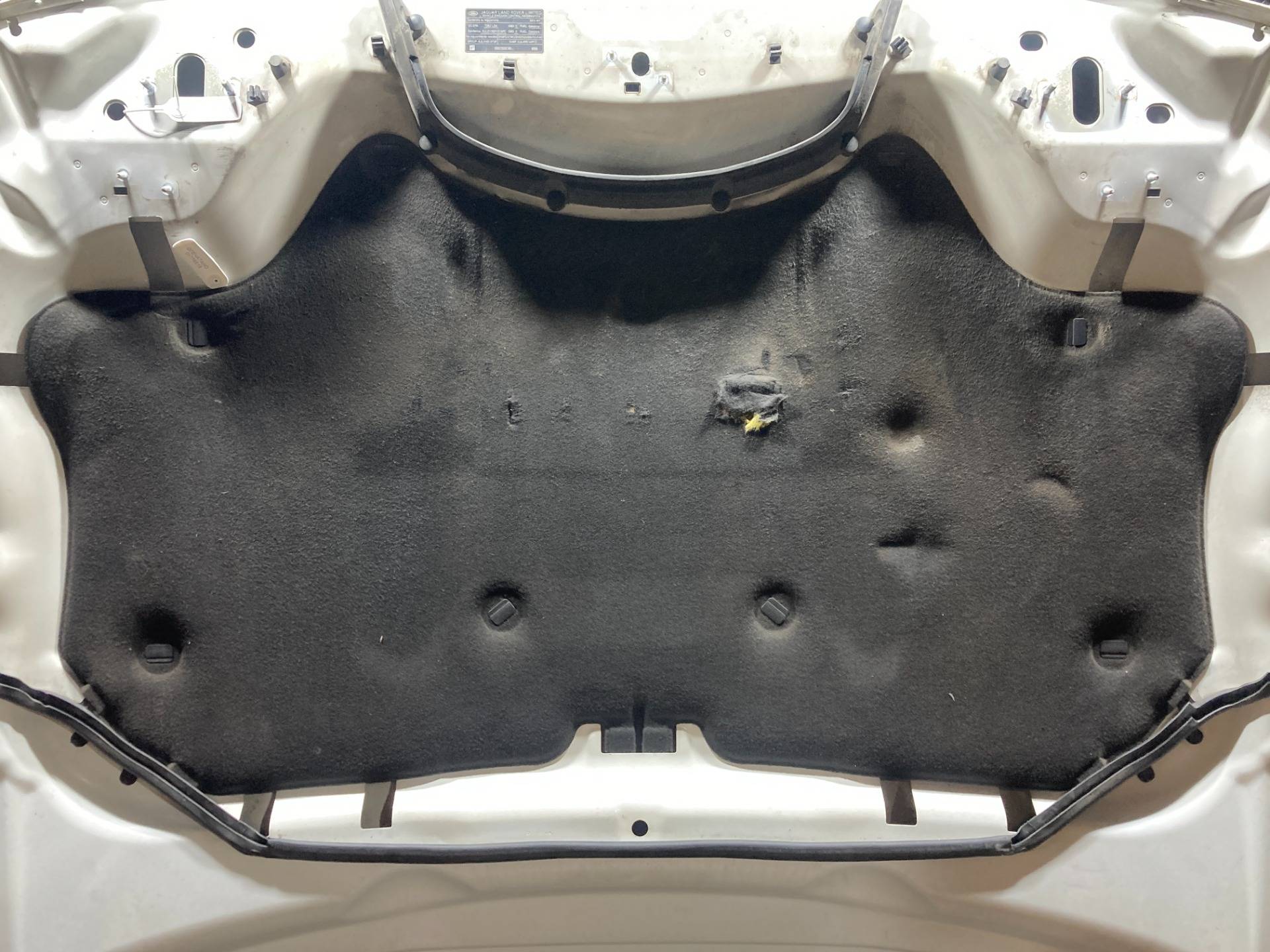 Шумоизоляция капота Jaguar XF 2 2018 OEM T2H3078