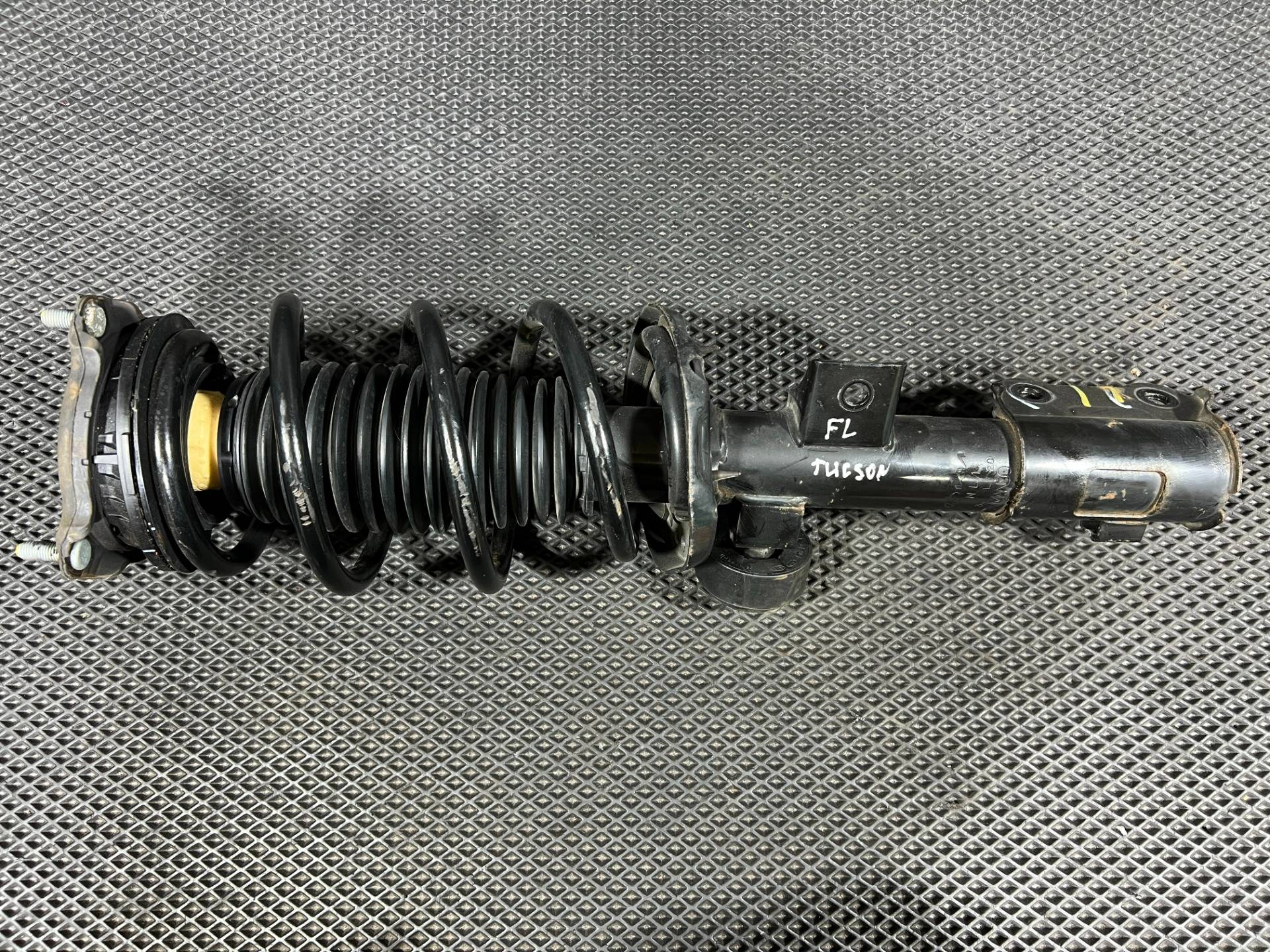 амортизатор передний левый Hyundai Tucson 4 поколение (NX4) 2024 OEM 54650N9200, 54680CW210, 54630CWAH0