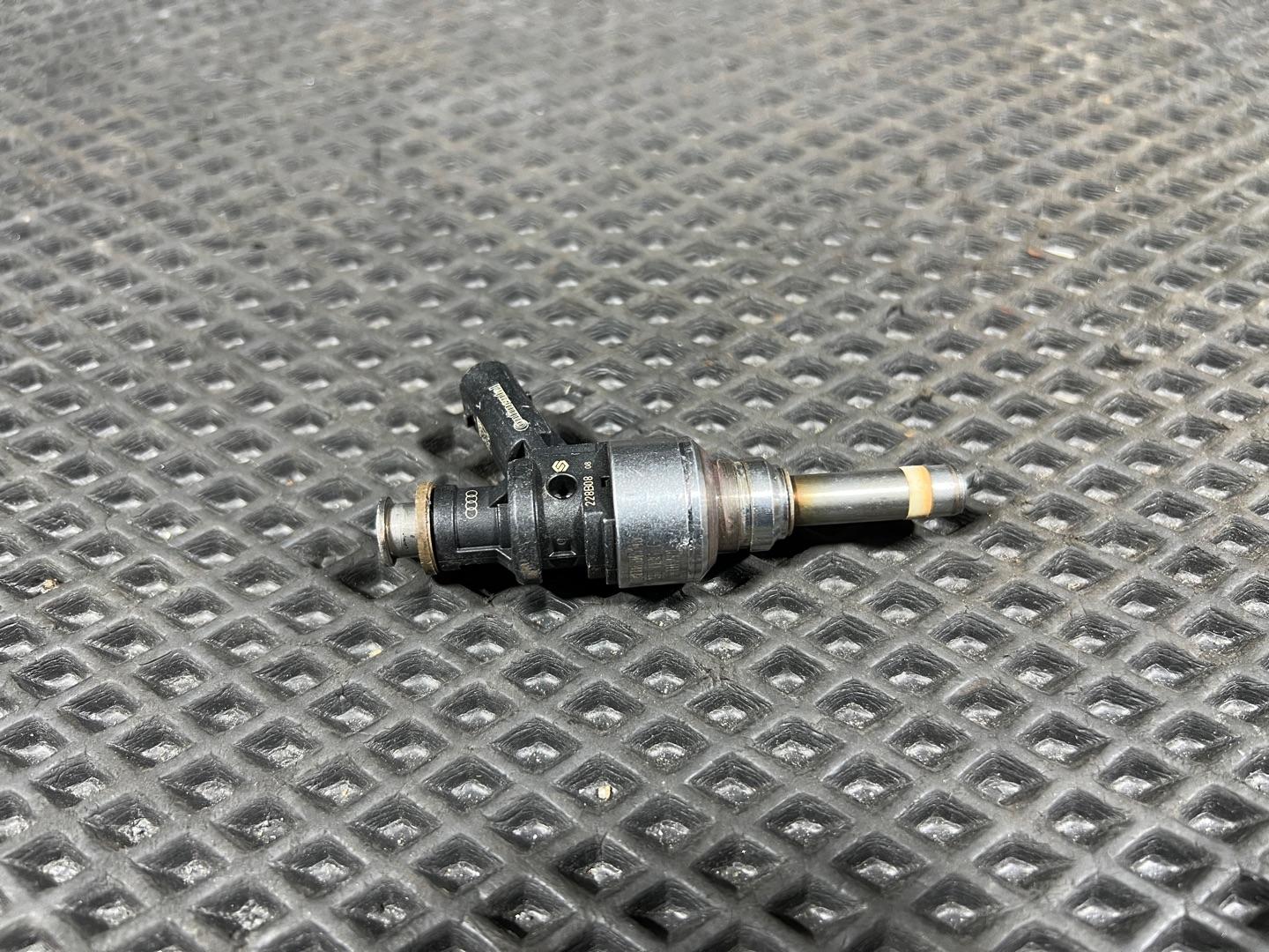Форсунка Audi A4 B8/8K 2009 OEM 06E036G, 06E906036AC, 06E906036AJ, 06E906036AL, 06E906036G, 06E906036K, 06E906036P
