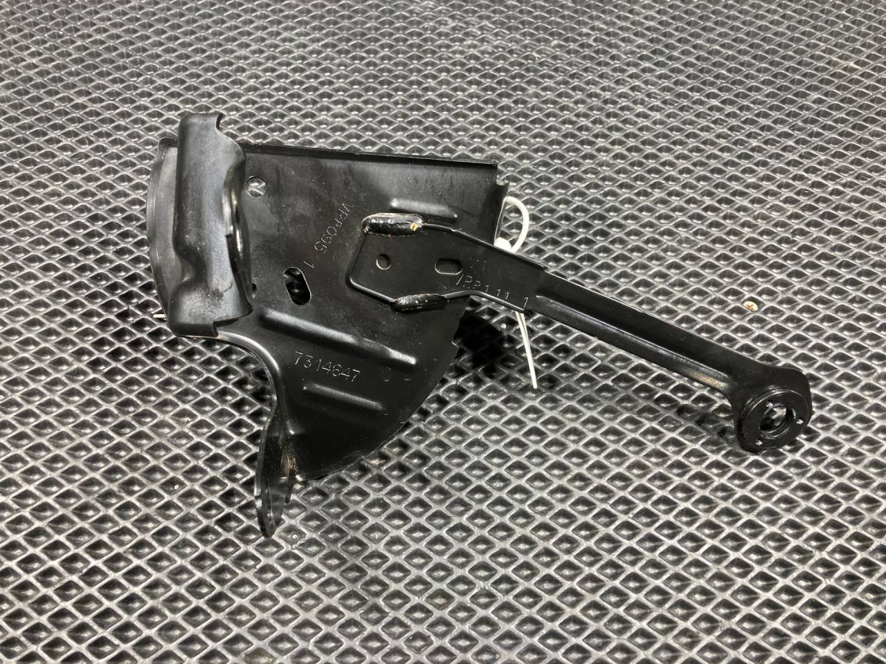 замок спинки сиденья левый задний заднего левого BMW X5 F15 2018, 3.0 л., N55 B30 A, бензин, АКПП, внедорожник 5 дв., 7332795, 7351587, 52207332795 - фото №1