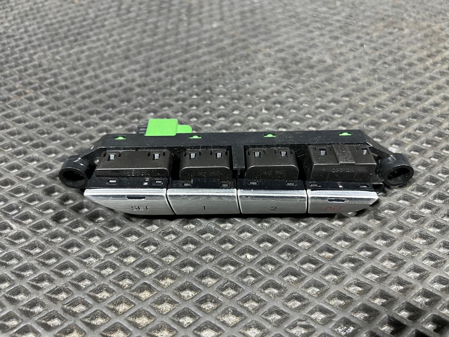 Блок памяти сидений Audi A8 D4/4H 2016 OEM 4H0959770D