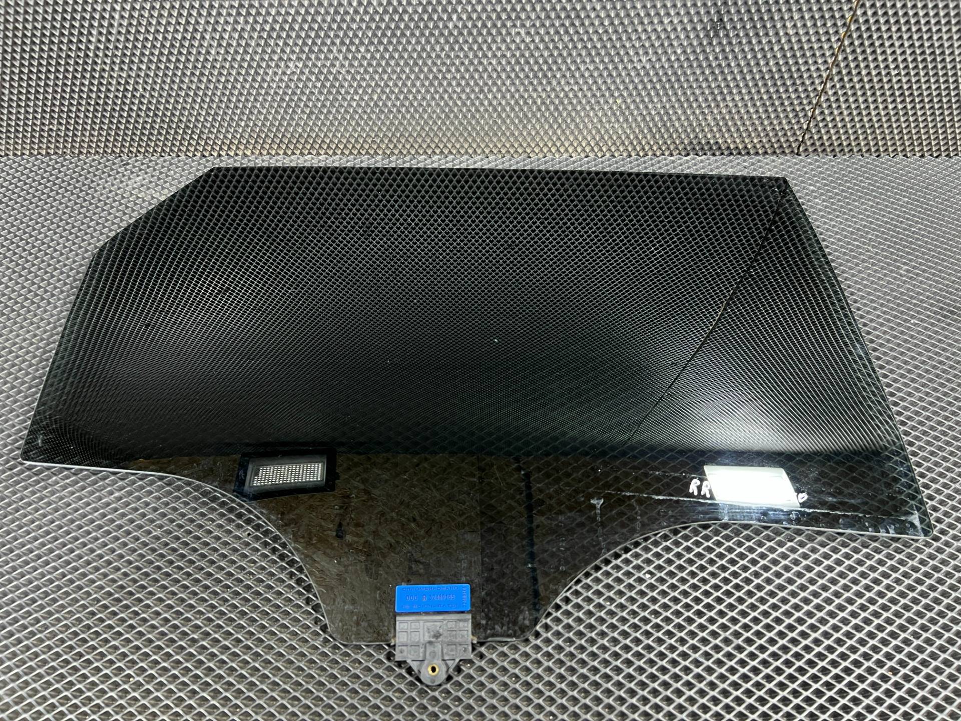 Стекло двери задней правой Kia Sorento 4 2023 OEM 83421P2011