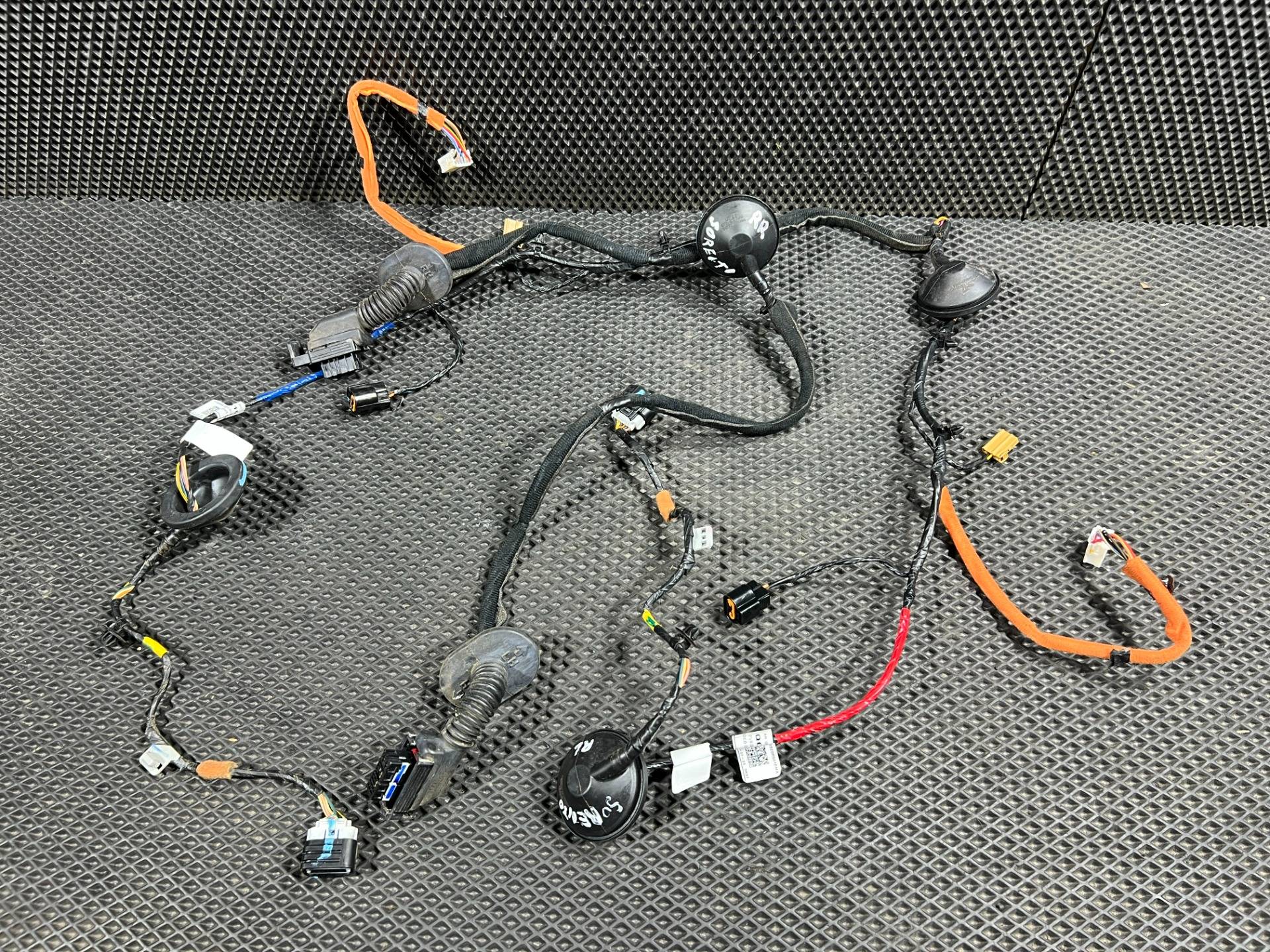 Проводка двери задней правой Kia Sorento 4 2023 OEM 91630R5010