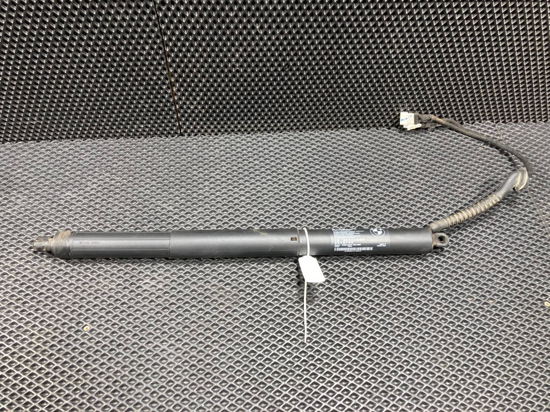 Амортизатор крышки багажника (3-5 двери) правый BMW X5 F15 2018 OEM 7449810, 51247449810