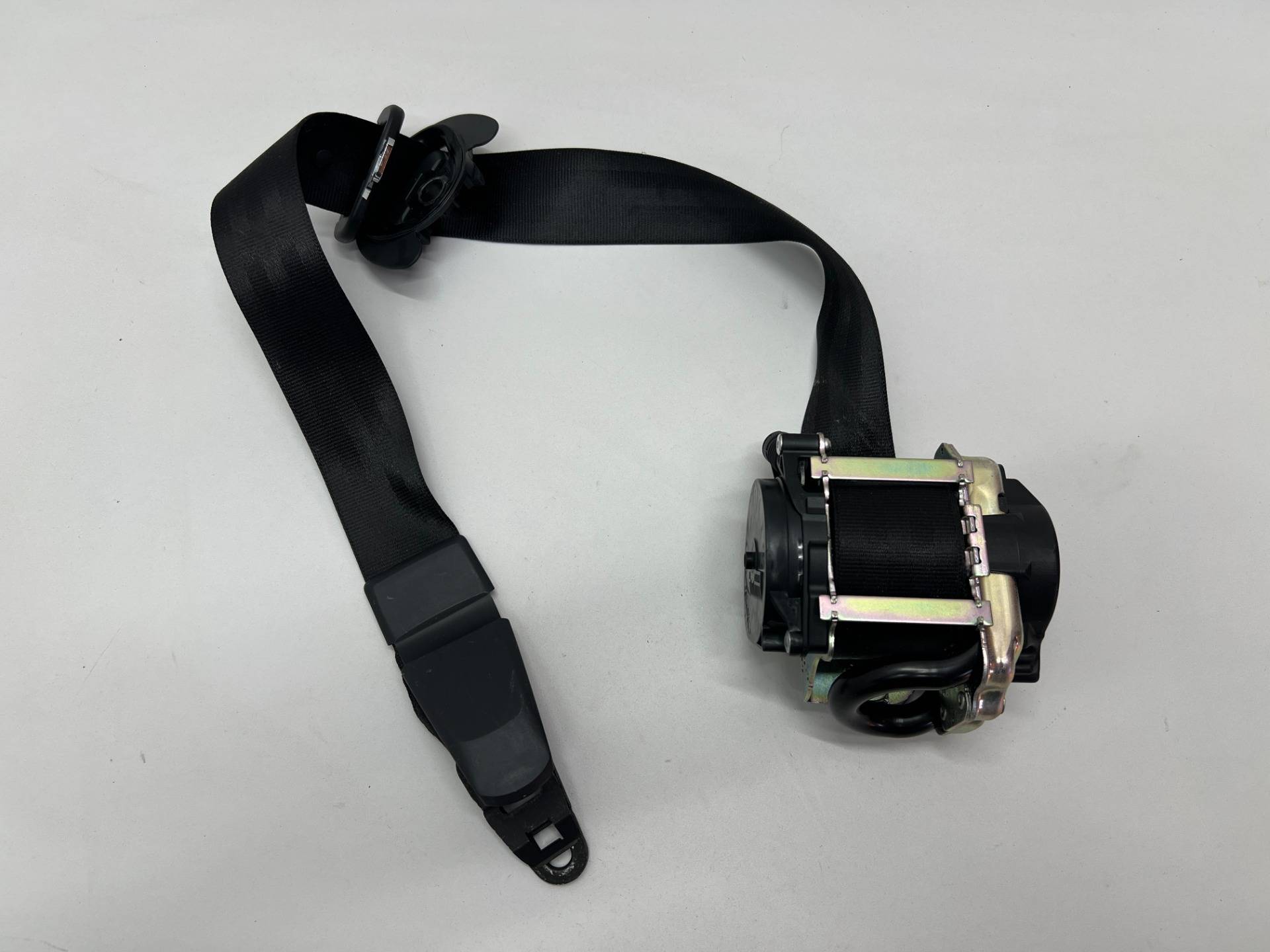 Ремень безопасности передний левый Audi A4 B9 2016 OEM 626528700