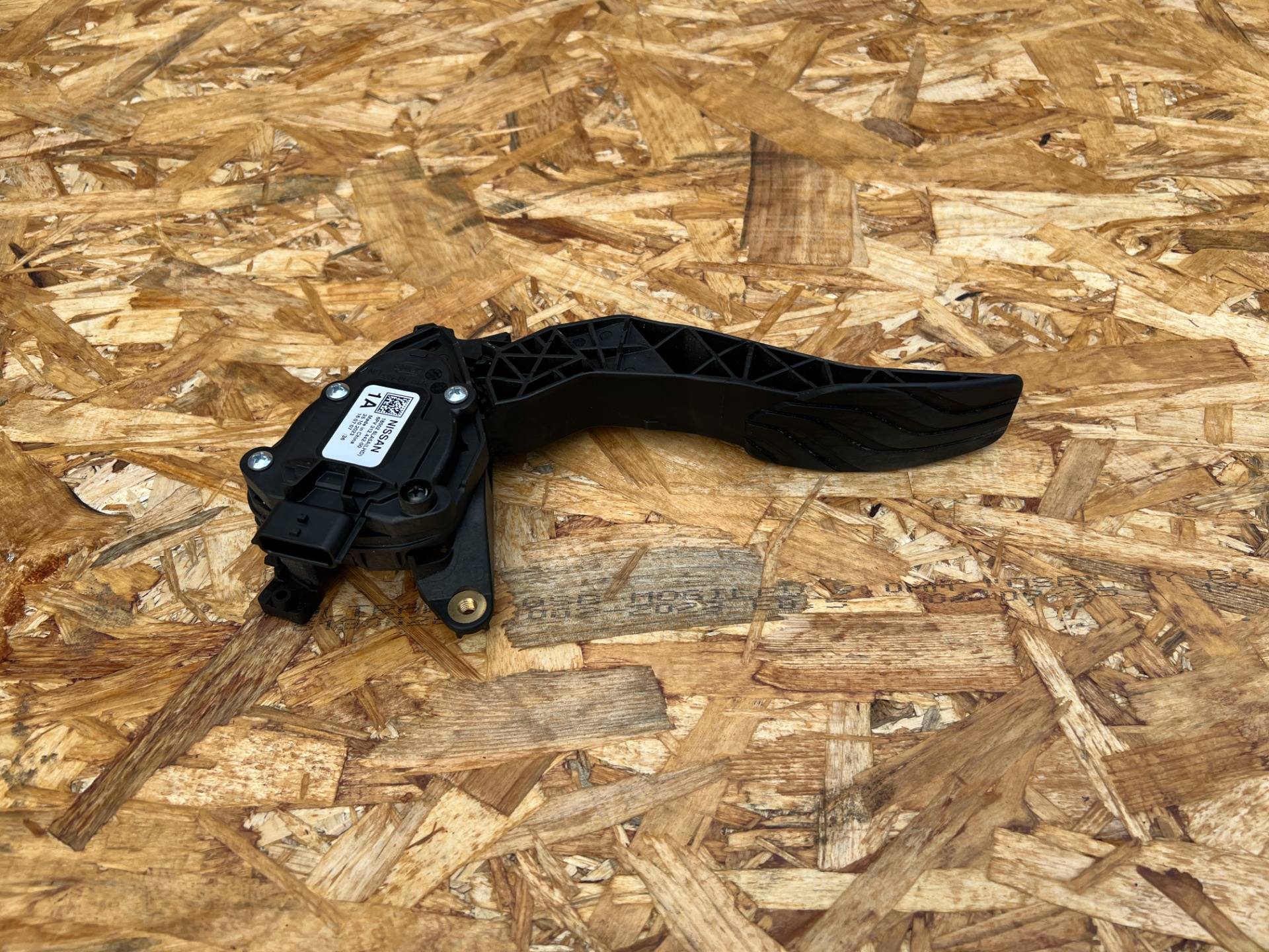 Педаль газа Nissan Sentra B18 2019 OEM 180026LA5A