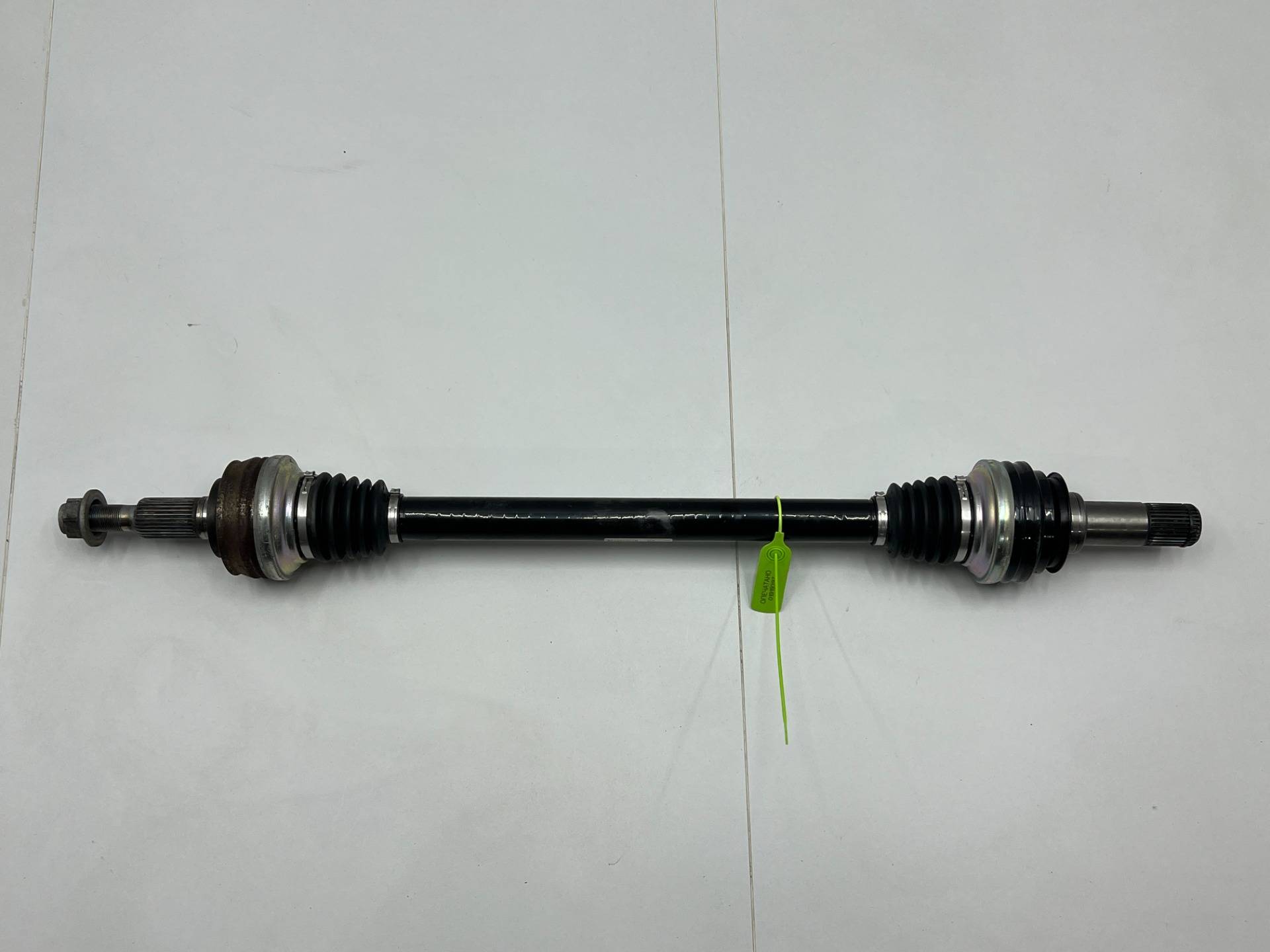 полуось задняя правая Porsche Panamera 971 2021 OEM 971501201R, 971501201L, 971501201F, 971501201AA