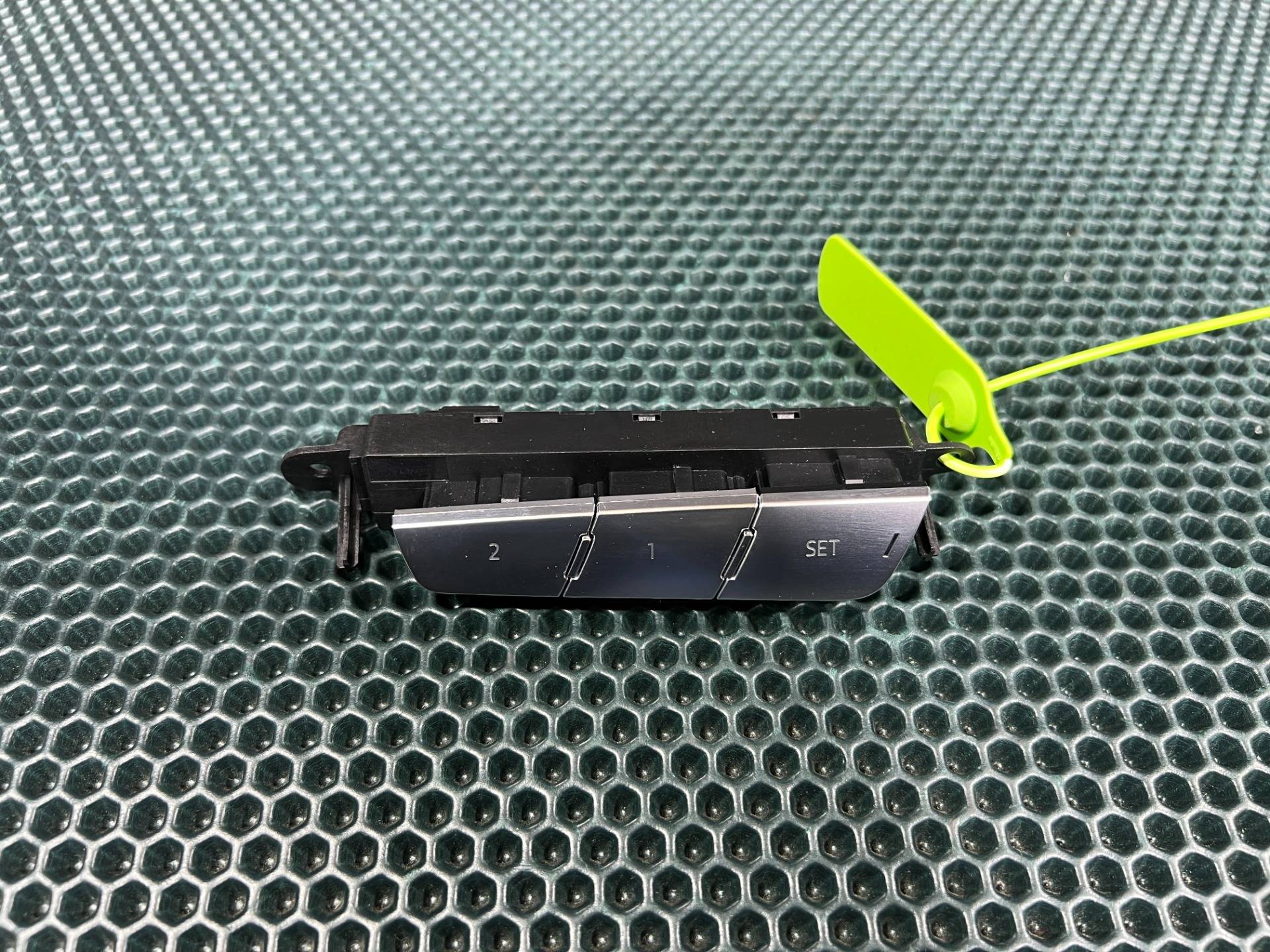 Блок памяти сидений Audi A6 C8 2023 OEM 4K0959769A