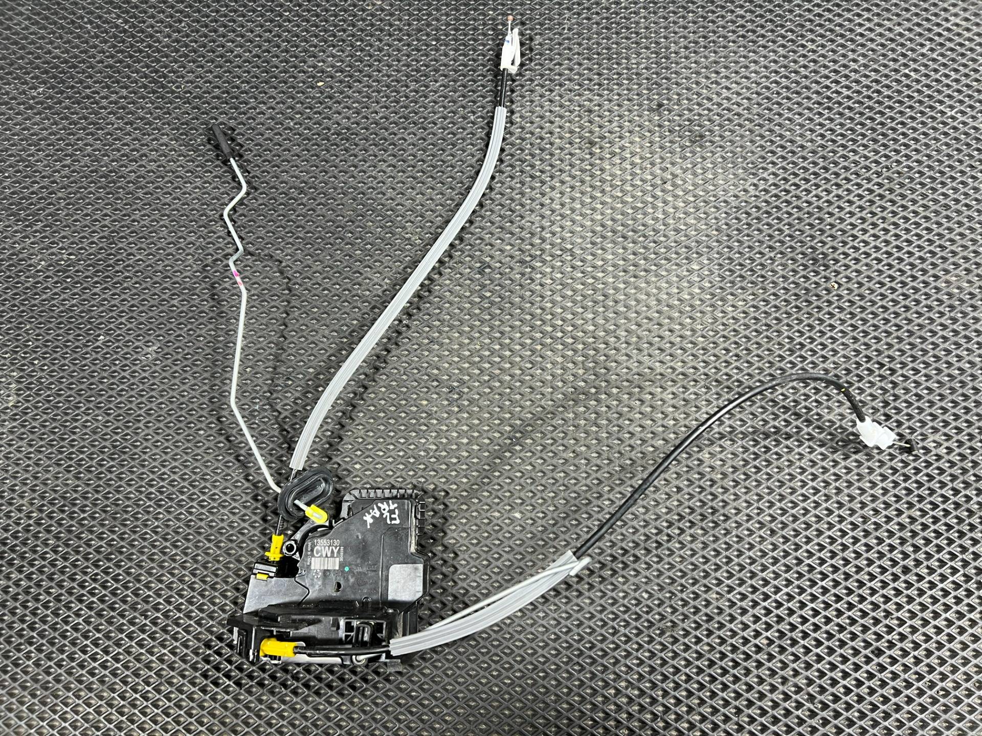 замок двери передней левой Buick Encore GX рестайлинг 2023 OEM 13553130, 13560703, 13535174