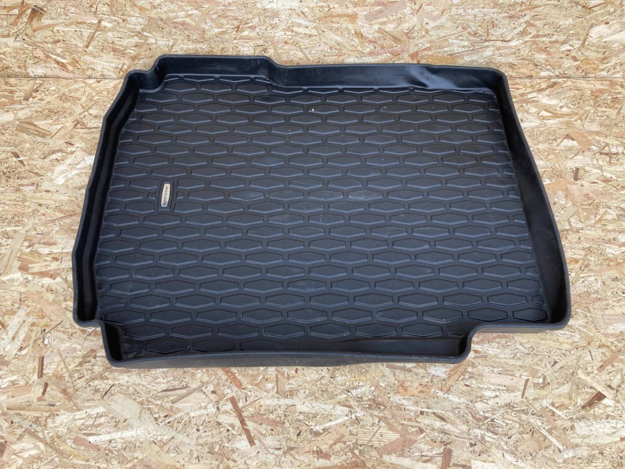 ковер багажника Jaguar XF X260 260 2015, 3.0 л., 306PS, бензин, АКПП, седан, GX6MN19E523AA, T2H6127 - фото №1