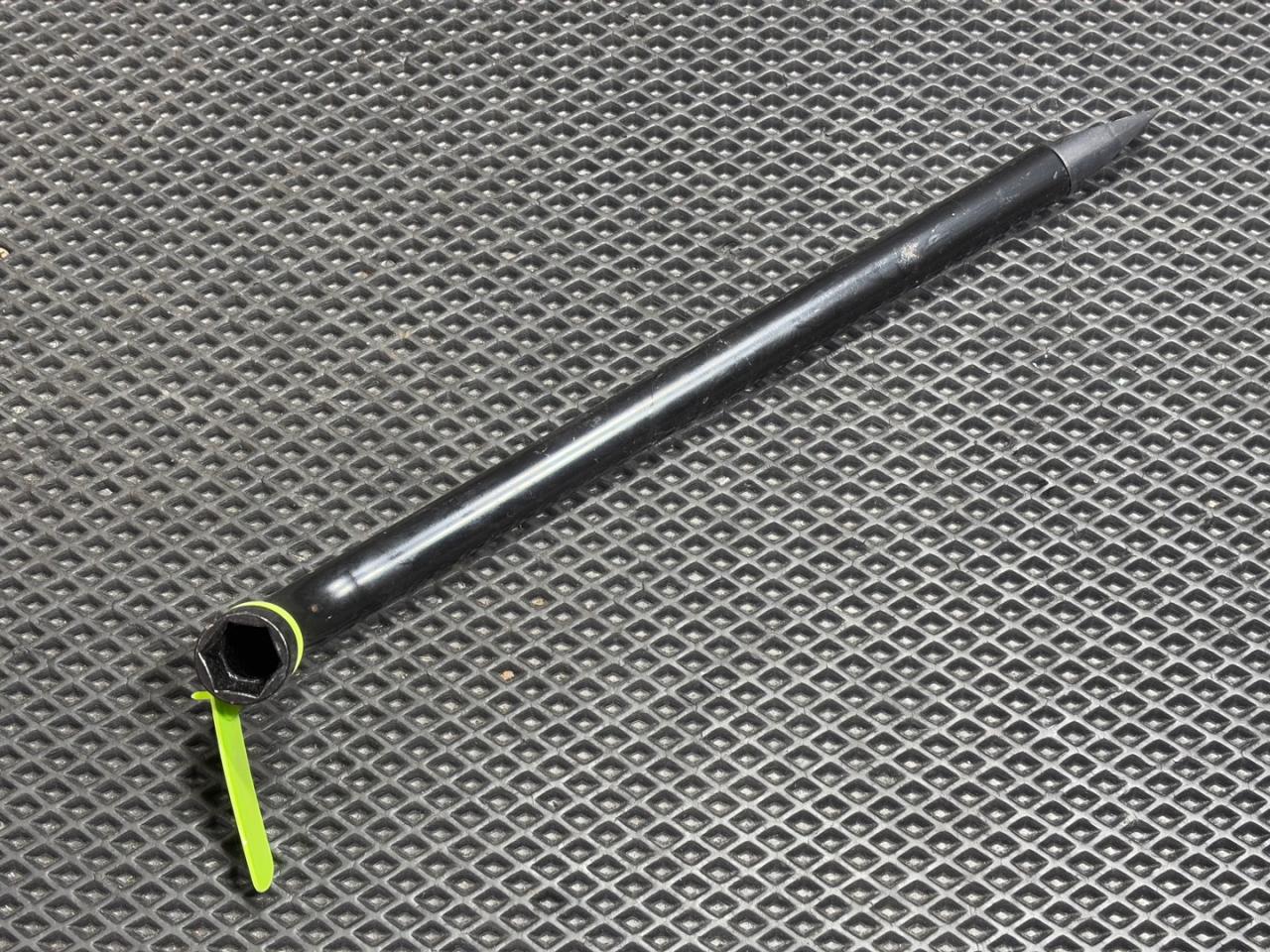 ключ колесный (балонный) Jaguar XE 1 поколение X760 2016, 2.0 л., 204PT, бензин, АКПП, седан, 1R8A17032AB, T2H37992, XR852021 - фото №1