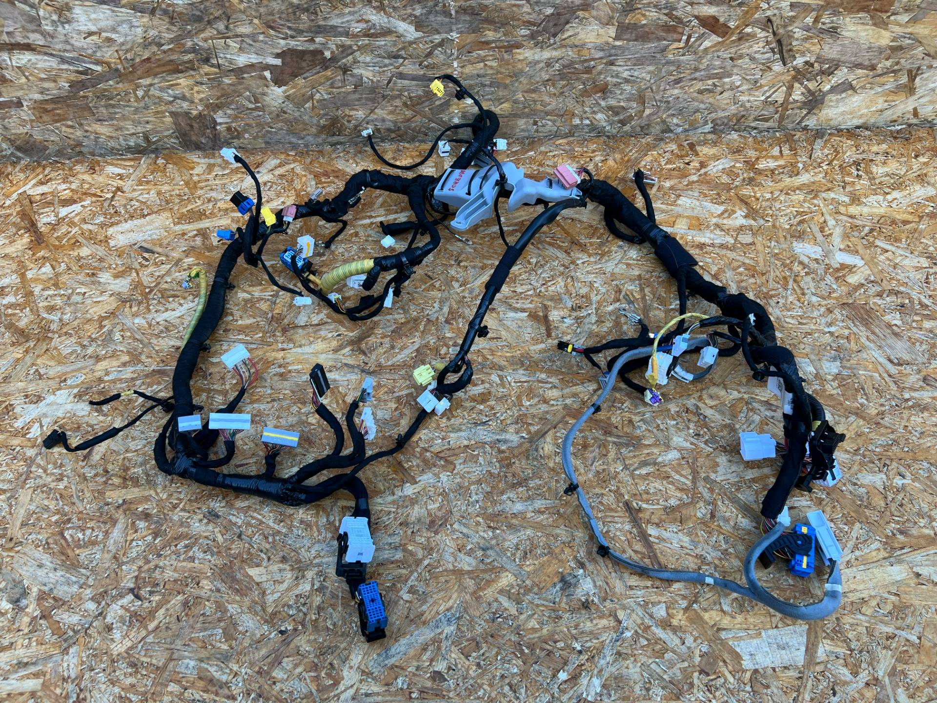 проводка Kia Sorento 4 2023 OEM 91101-R5130