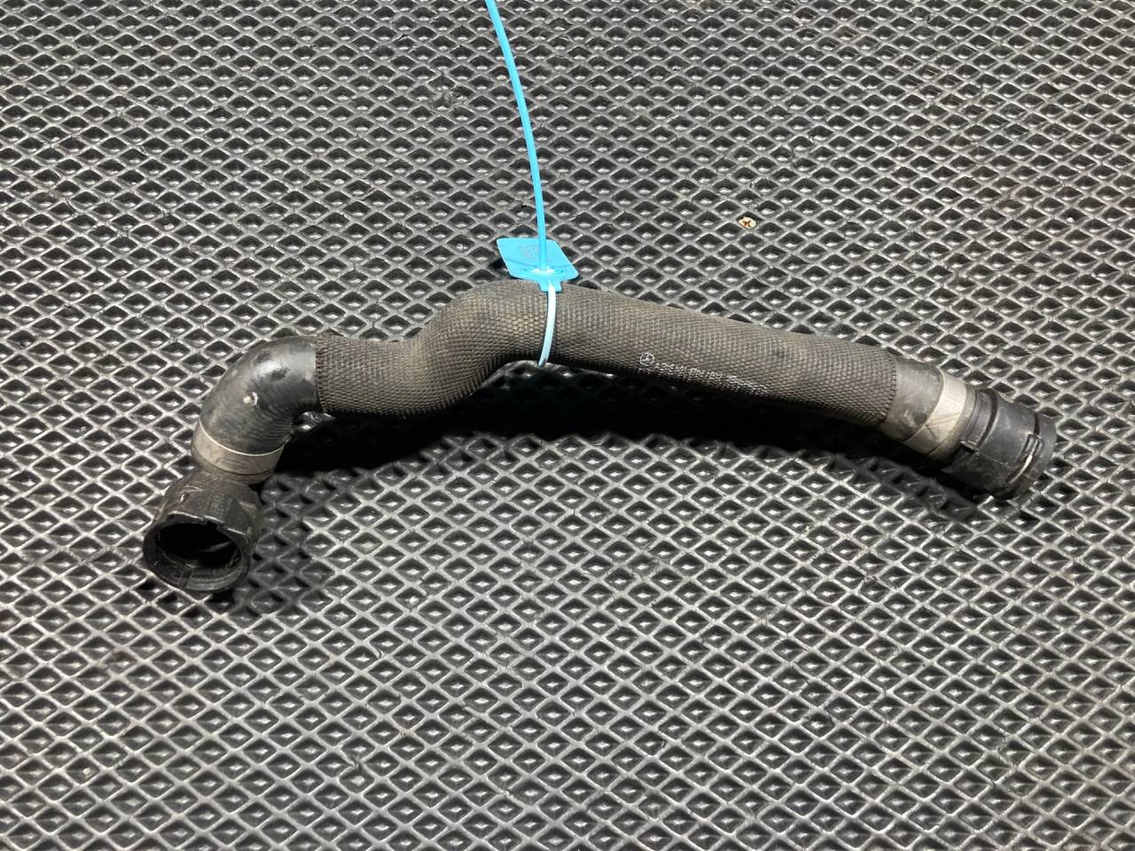 патрубок (трубопровод, шланг) Mercedes-Benz C-Класс W205/S205/C205 2016, 2.0 л., M 274.920, бензин, АКПП, универсал, A2055014784 - фото №1