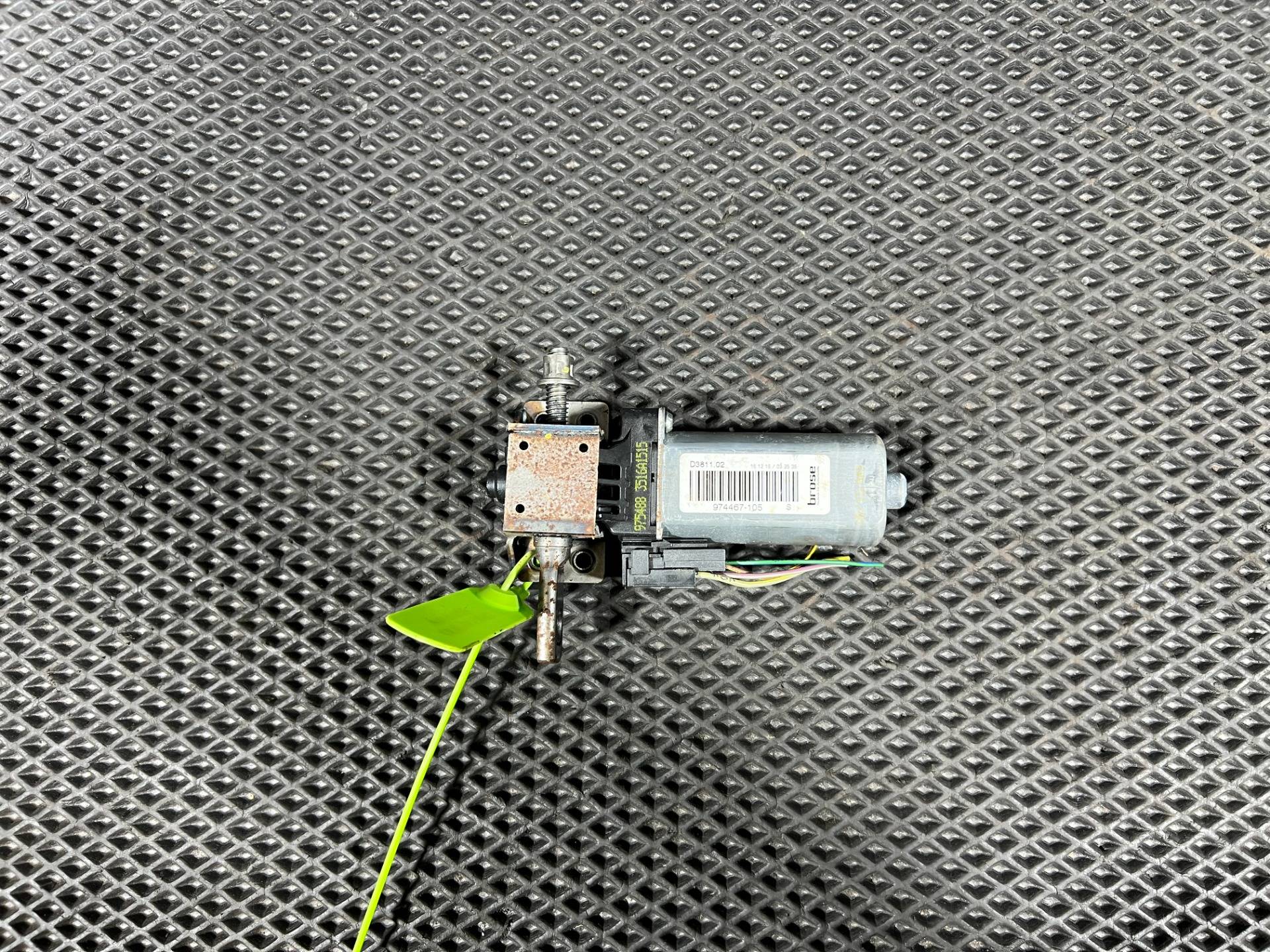 моторчик регулировки сиденья Land Rover Range Rover 4 2017 OEM 974467105, LR095172, LR034371, LR057863, HGD500020, LR042354