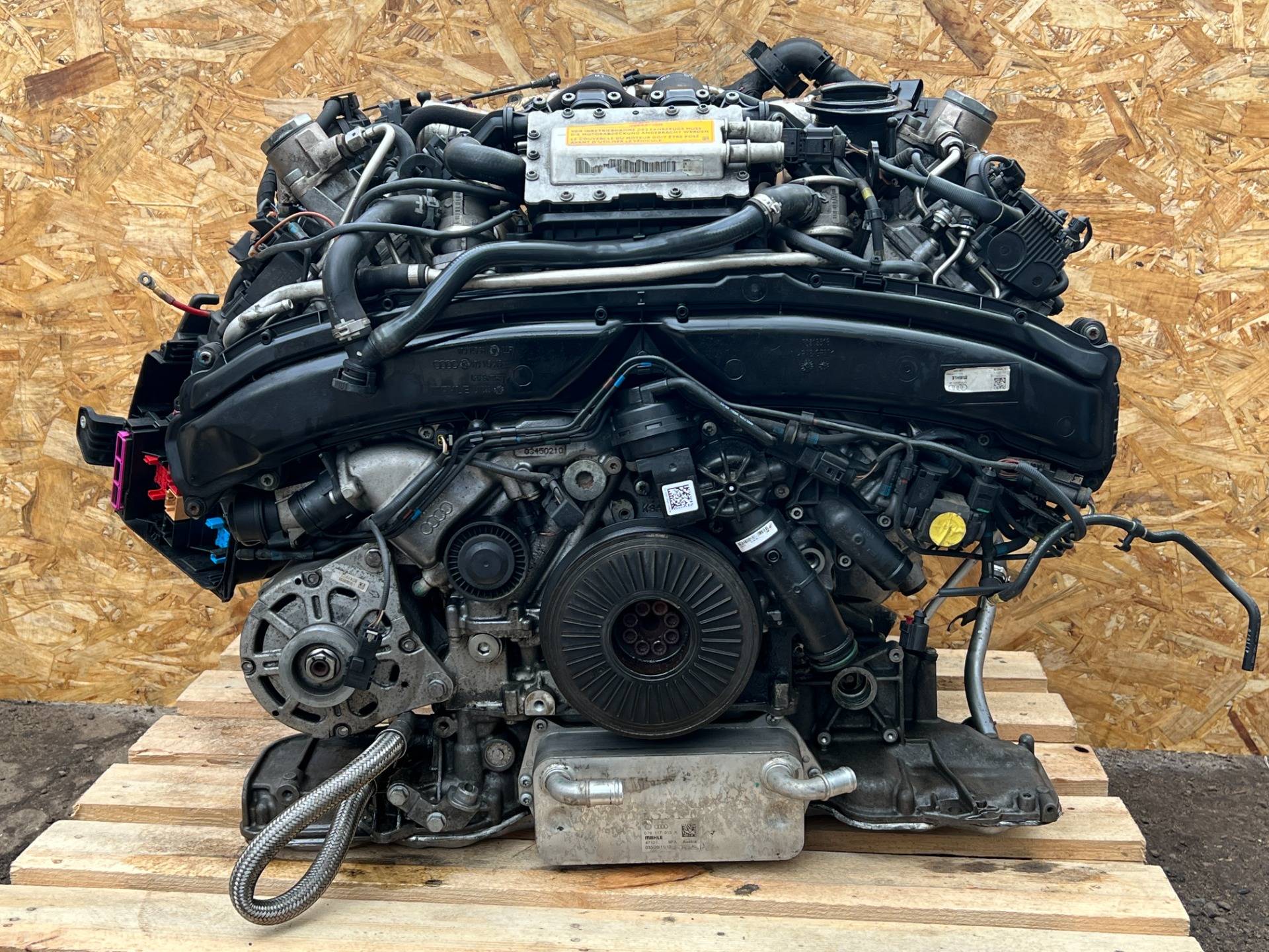 Двигатель Audi S8 D4 2013 OEM CGT, CGTA