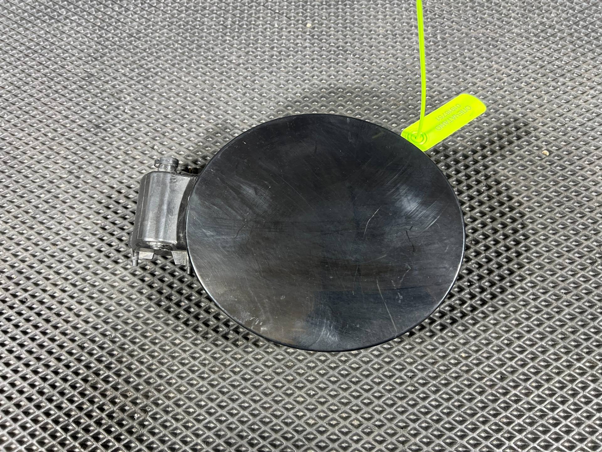 Лючок топливного бака Jaguar XE X760 2017 OEM GX7327936BC, T2H1147, T2H2001, T2H23819