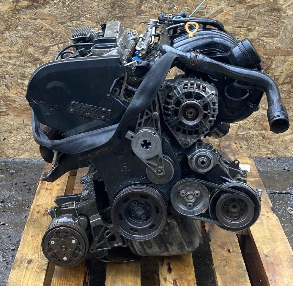 Двигатель Audi A4 B5 1999 OEM ADR