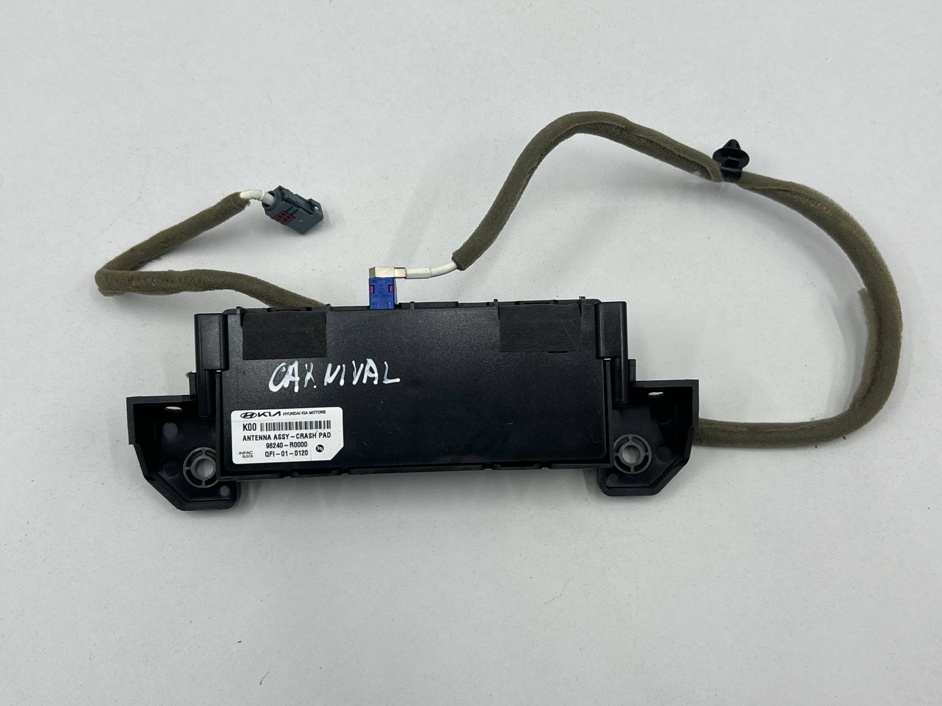 Антенна Kia Carnival 4 2022 OEM 96240-R0000
