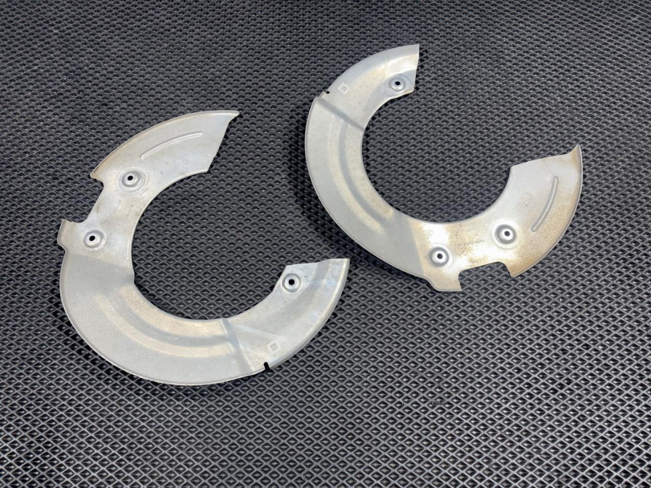 защитный кожух тормозного механизма Jaguar XF X260 260 2017, 2.0 л., бензин, АКПП, седан, GX632K005AC, GX632K004AC, T2H11206, T2H11208 - фото №1