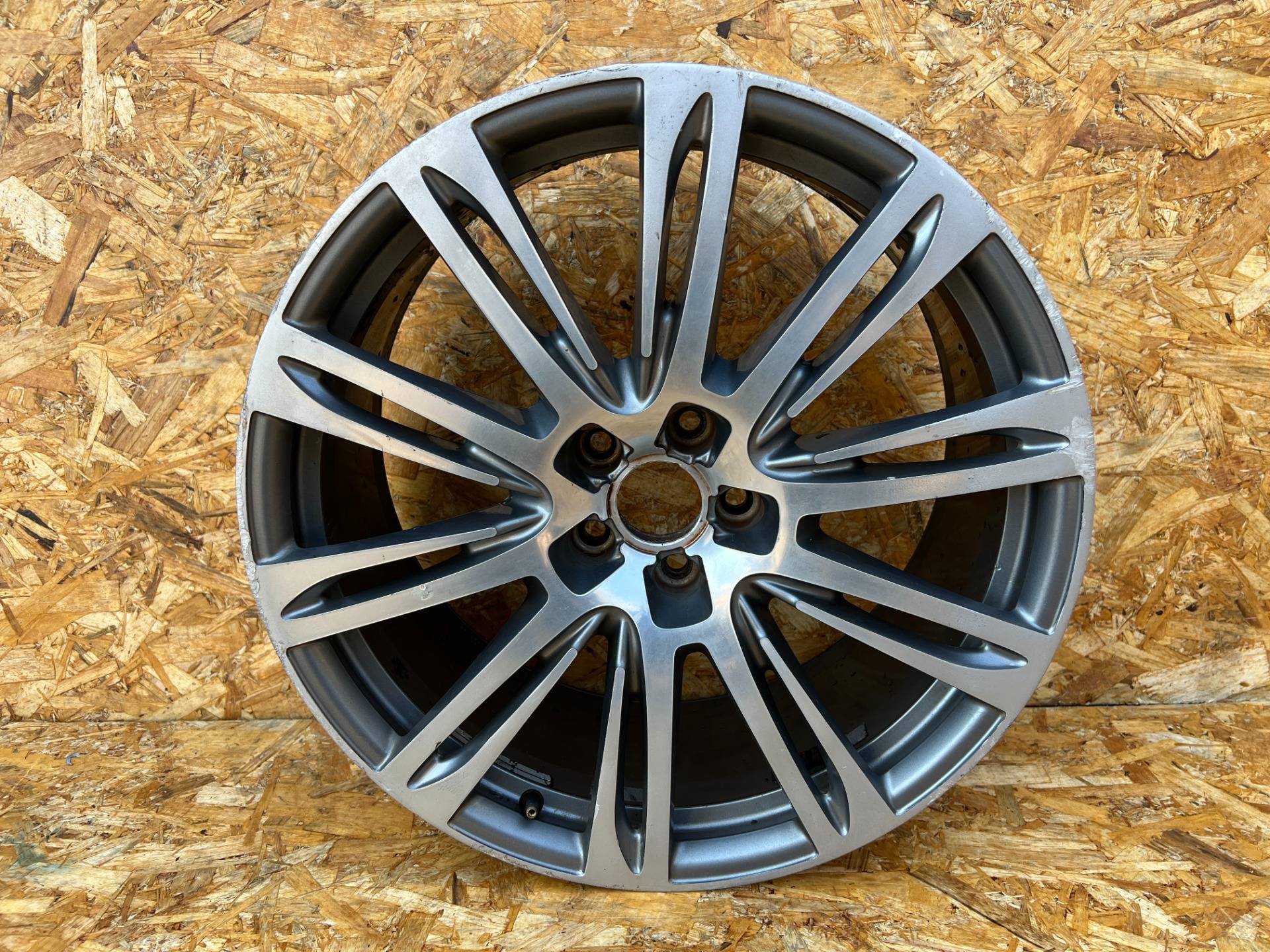 диск литой Audi A8 D4/4H 2013 OEM 4H0601025AE