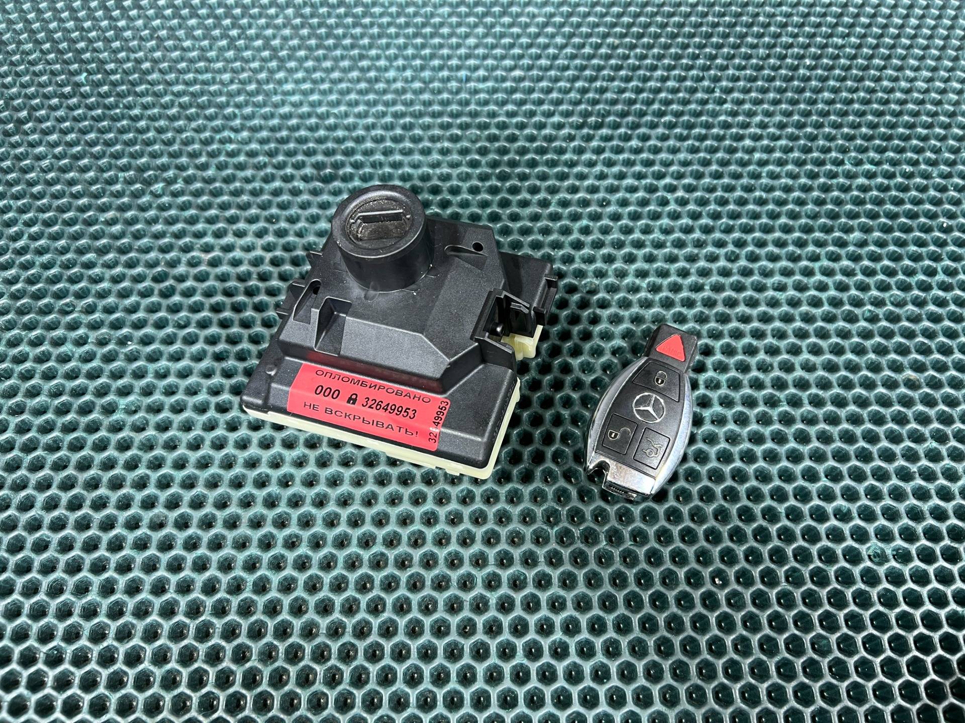 Замок зажигания Mercedes-Benz CLA C118 2017 OEM A2229009407
