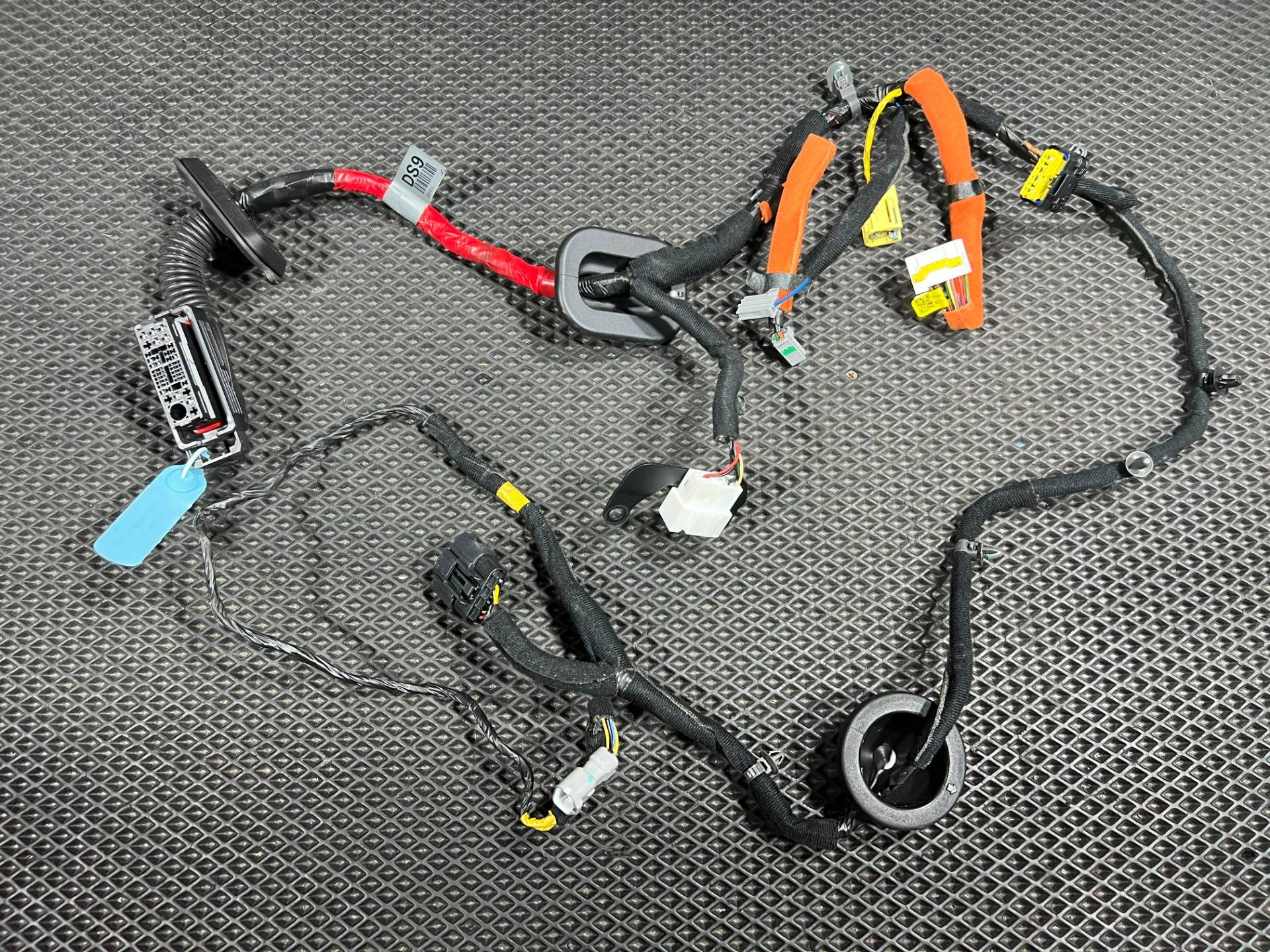Проводка двери передней правой Genesis G70 2019 OEM 91602-G9450