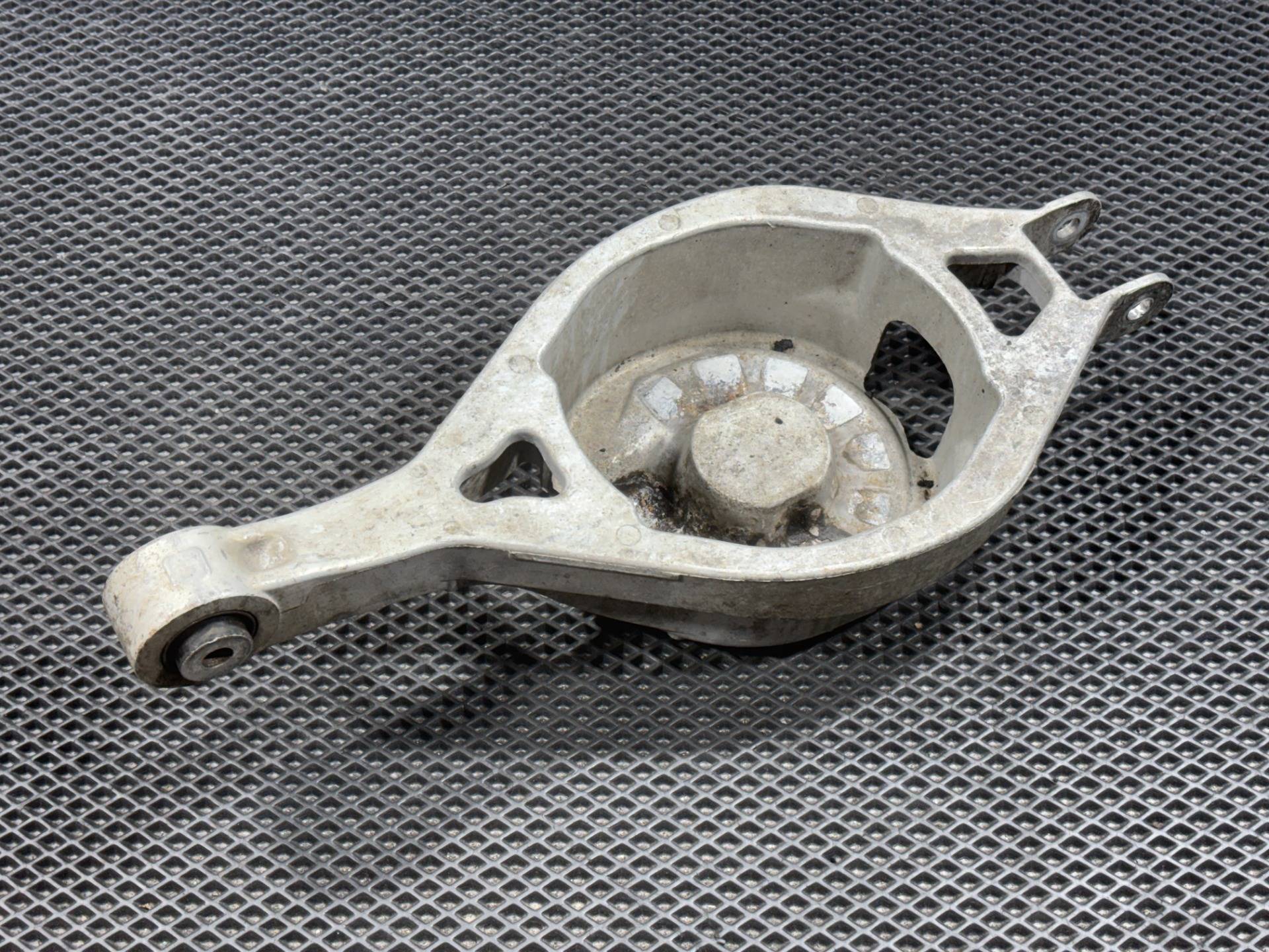 рычаг задний правый Infiniti G 3 2005 OEM 551B0AL500