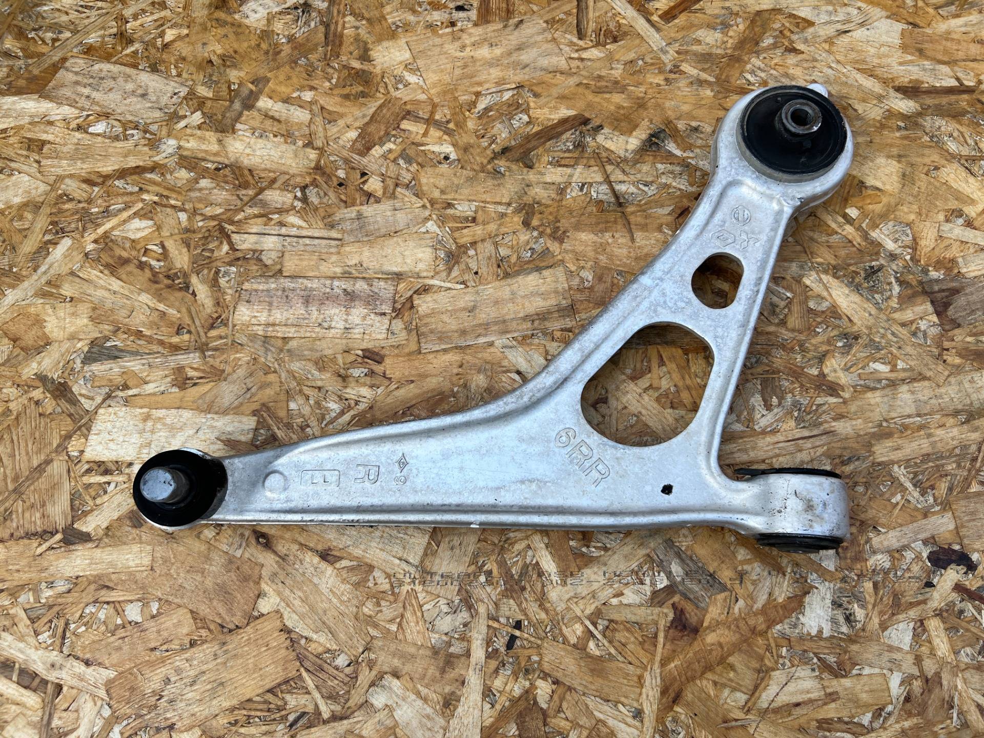 Рычаг передний правый Nissan Rogue T33 2023 OEM 545006RA0B, 545006RR0B