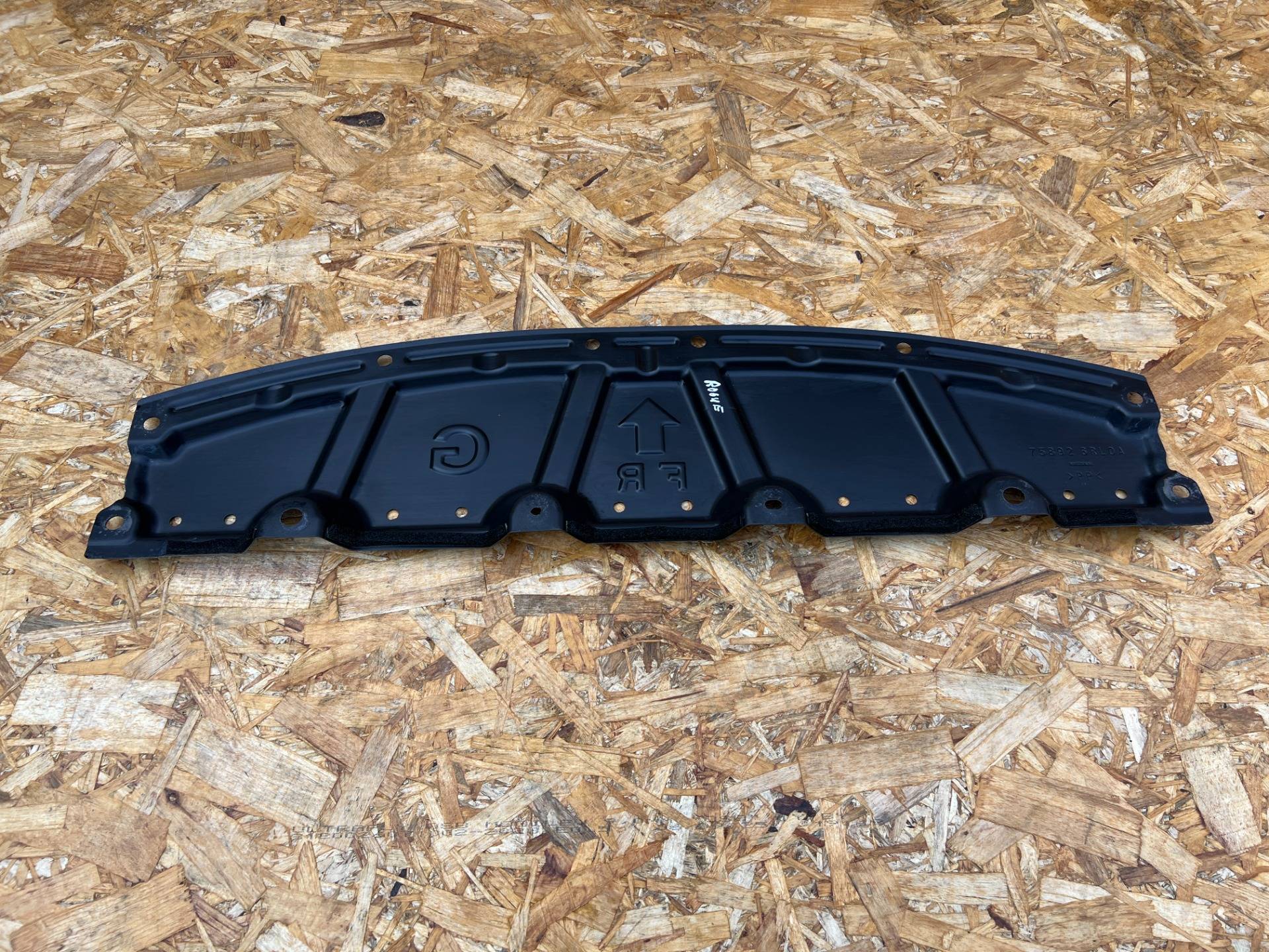 защита бампера переднего Nissan Rogue T33 2023 OEM 758926RL0A