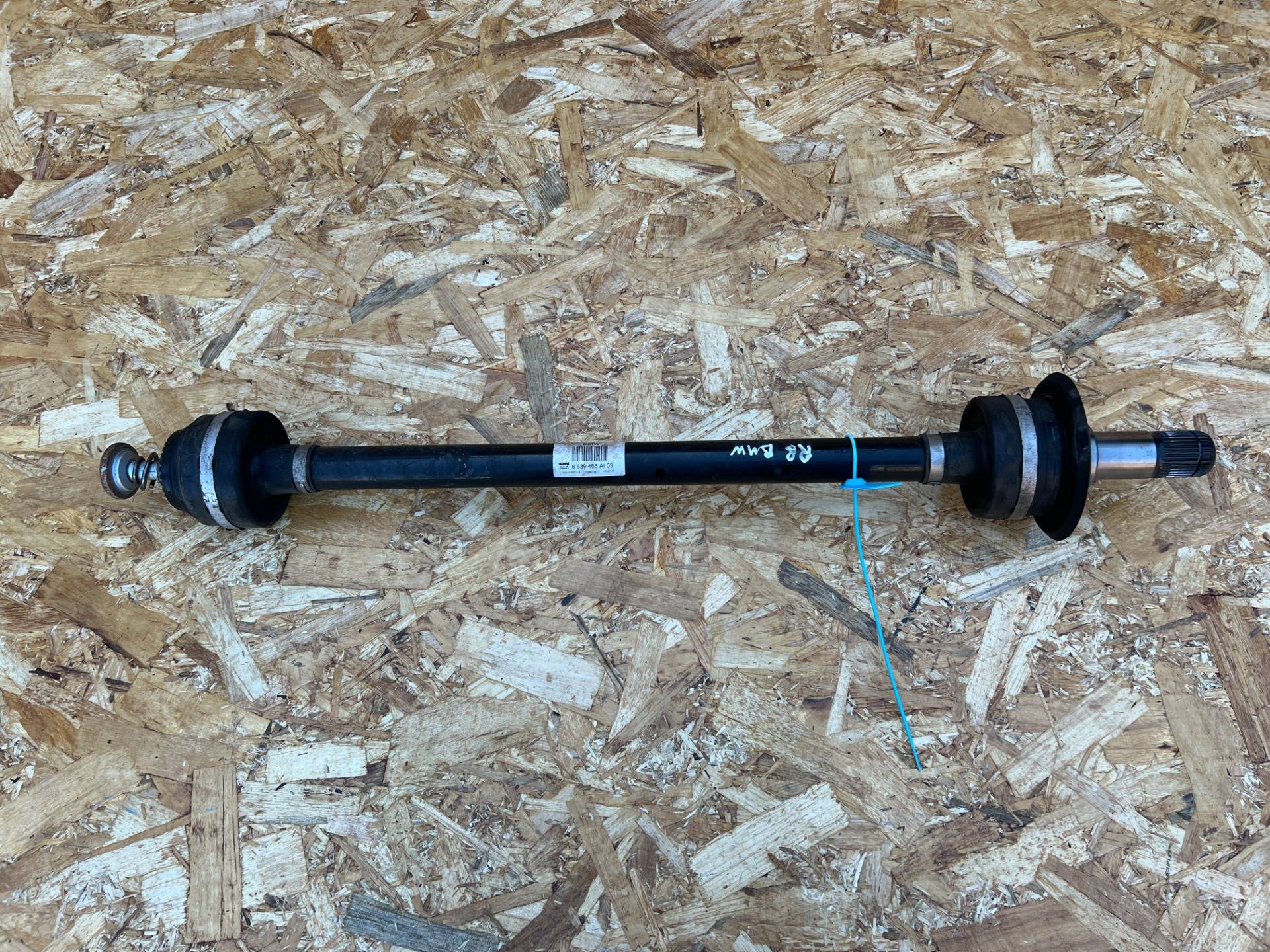 Полуось задняя (приводной вал, ШРУС) BMW 7 G11/G12 2017 OEM 8639466, 33208639466