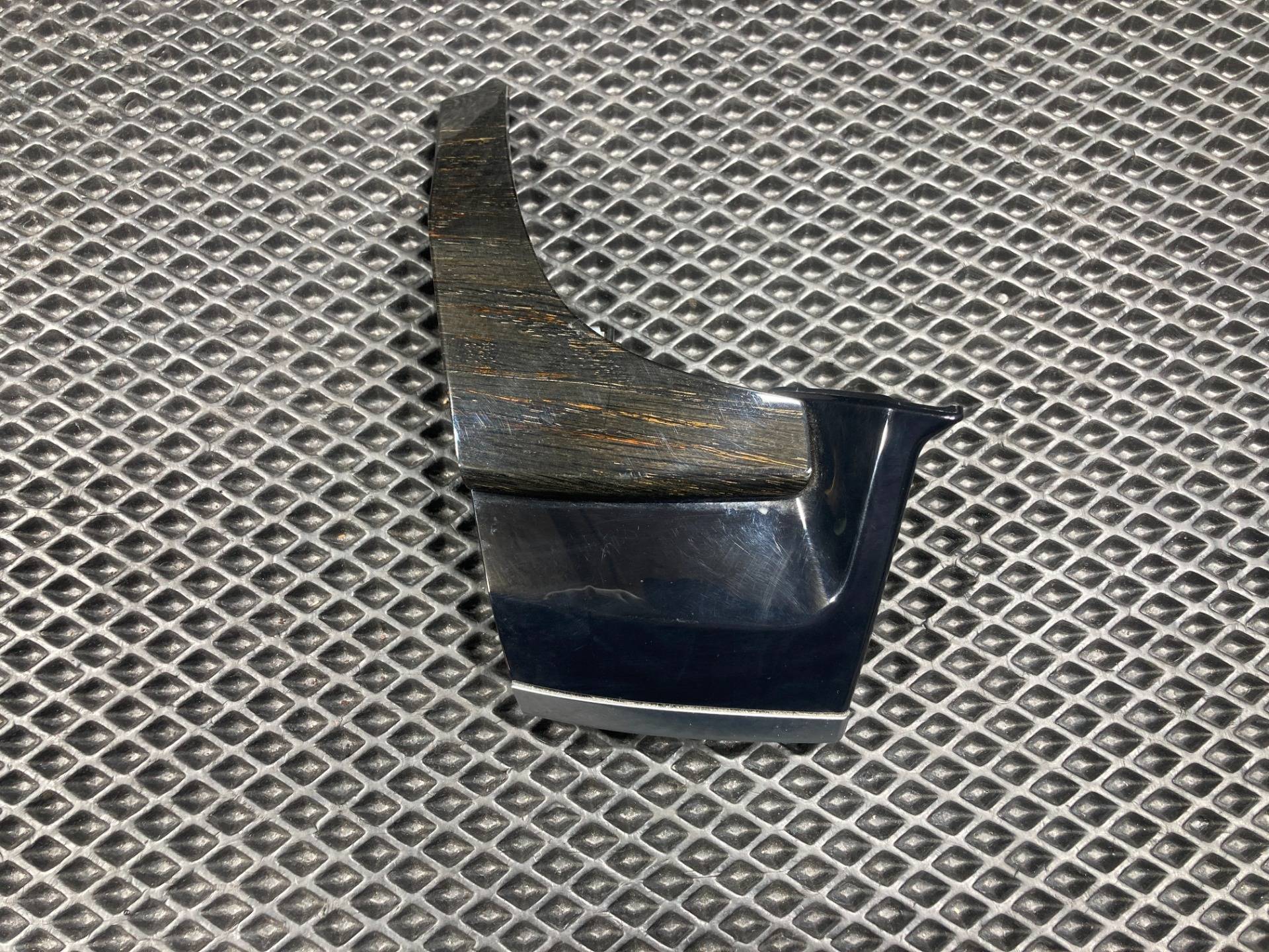 Накладка декоративная на торпедо BMW X5 F15 2018 OEM 928485403