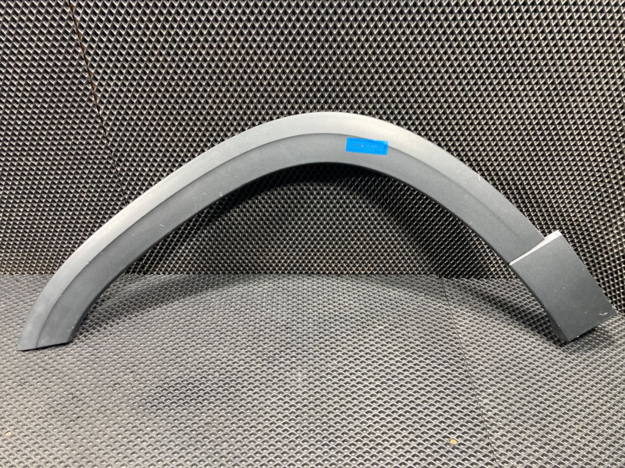 молдинг крыла Volkswagen Taos 1 поколение 2021, 1.5 л., DNK, бензин, АКПП, внедорожник 5 дв., 2GJ854819 - фото №1