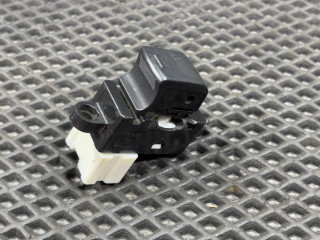 кнопка стеклоподъемника двери задней левой Infiniti FX35 1 поколение 2006, 3.5 л., VQ35DE, бензин, АКПП, внедорожник 5 дв., 25411-AX600