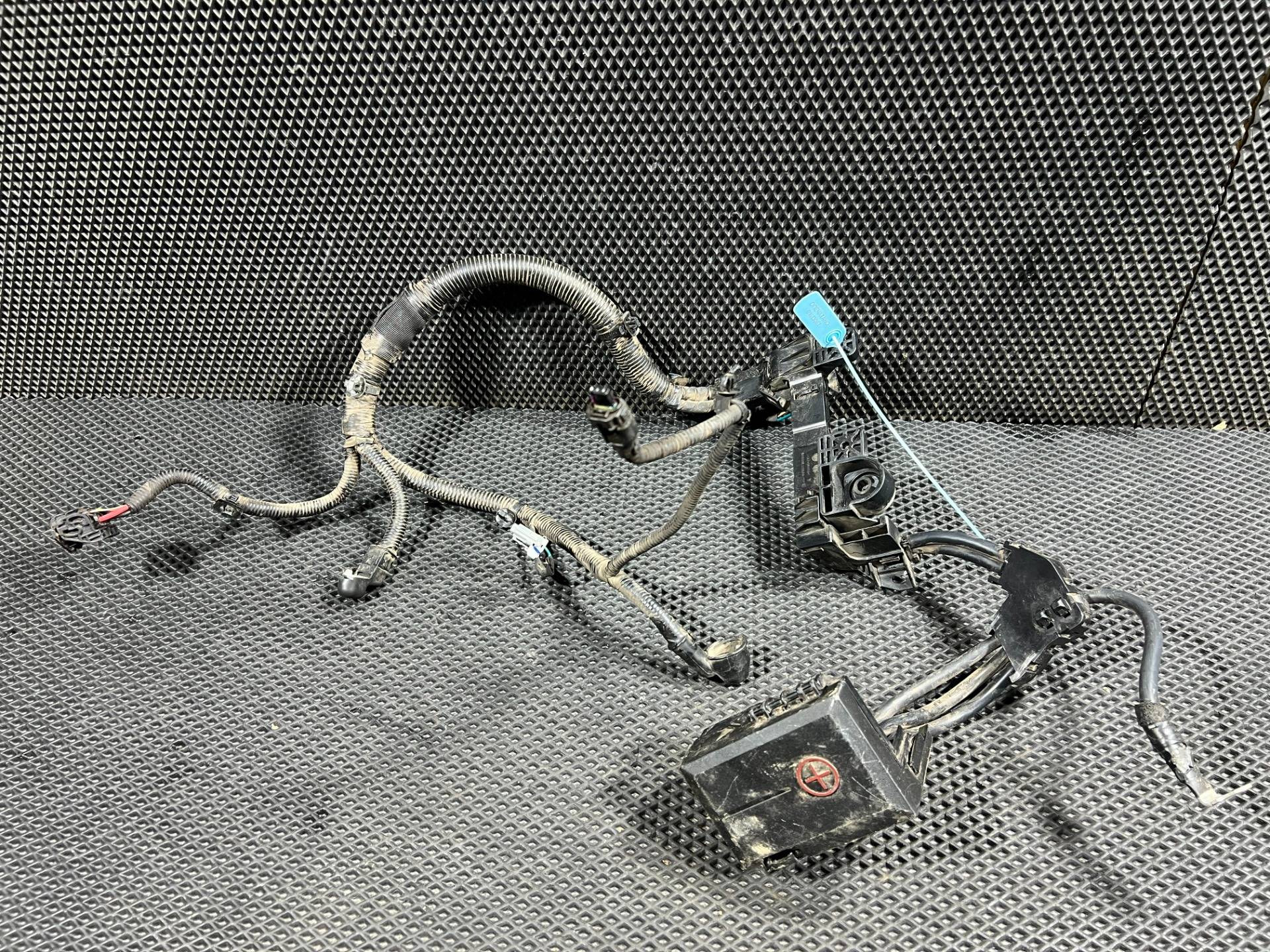 Плюсовой провод аккумулятора Kia Sorento 4 2023 OEM 91850R5130