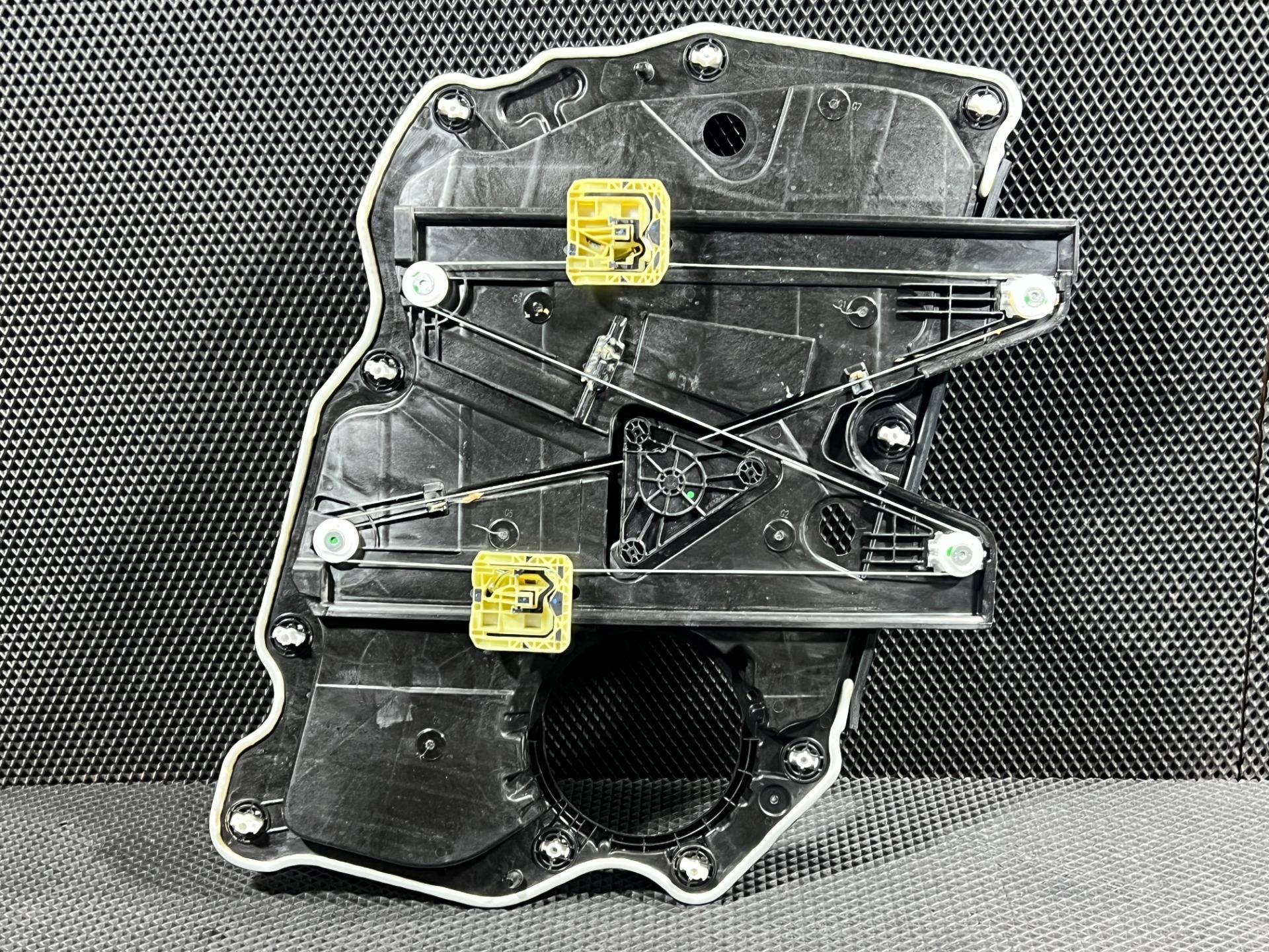 стеклоподъемник передний правый Ford Mustang Mach-E 2023 OEM LJ8B-R23200-B