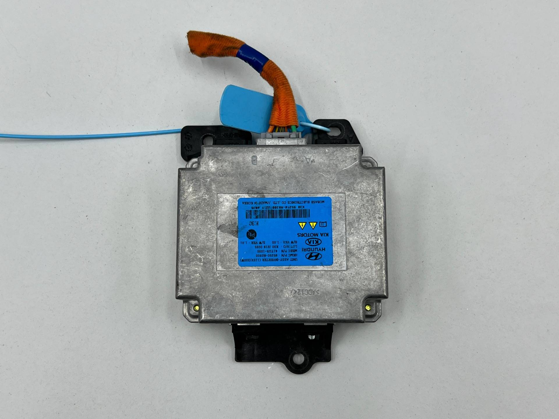 Инвертор Kia Carnival 4 2022 OEM 95250-R0300