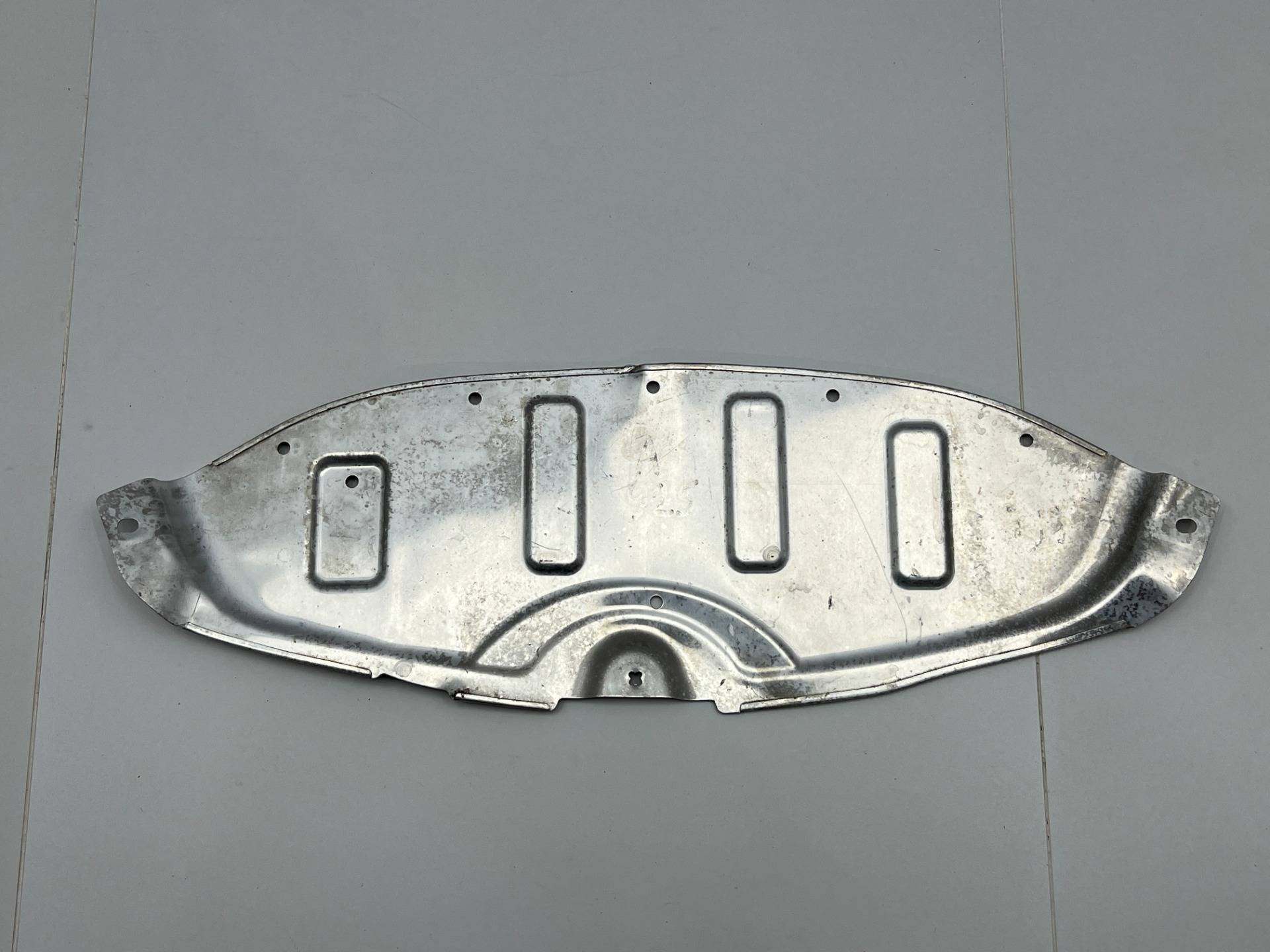 Защита двигателя Kia Carnival 4 2022 OEM 84291P2000